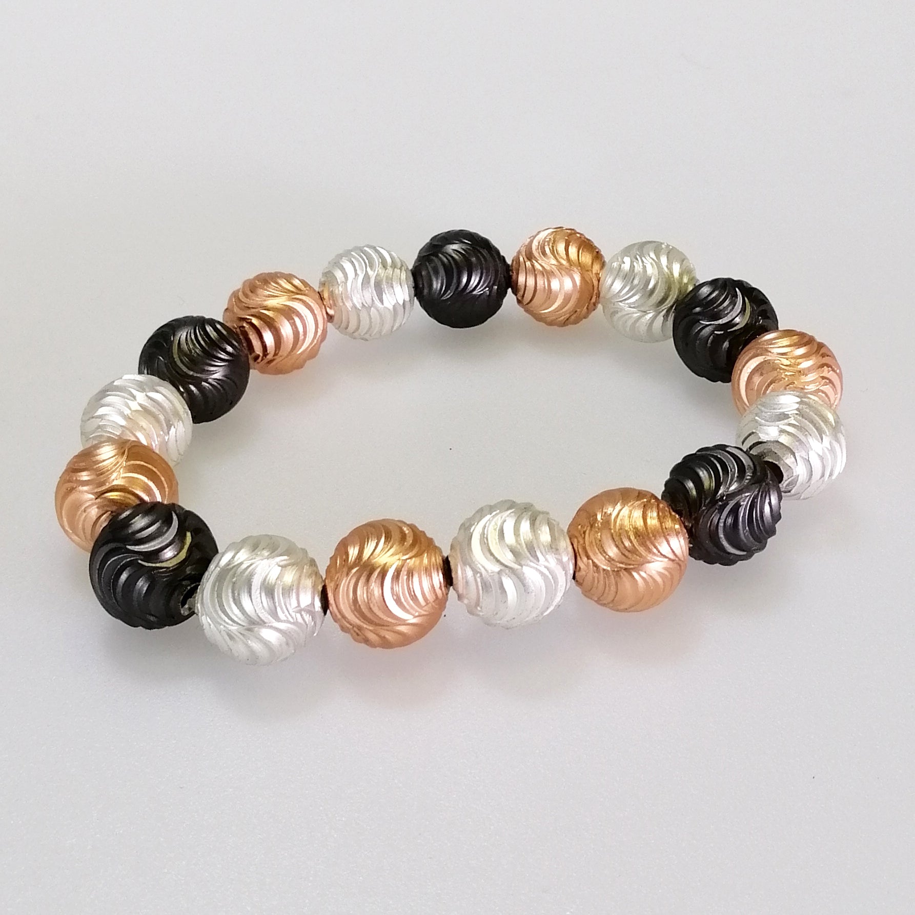 Kiwicraft - Three Tone Beads Bracelet