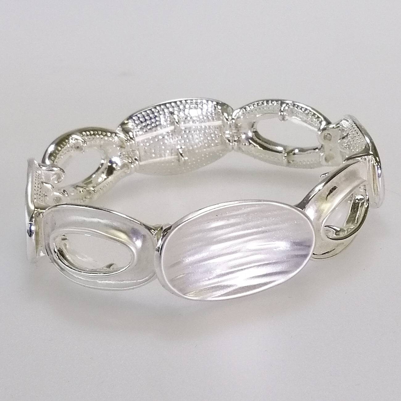 Kiwicraft - Silver-look Round Beads Bracelet