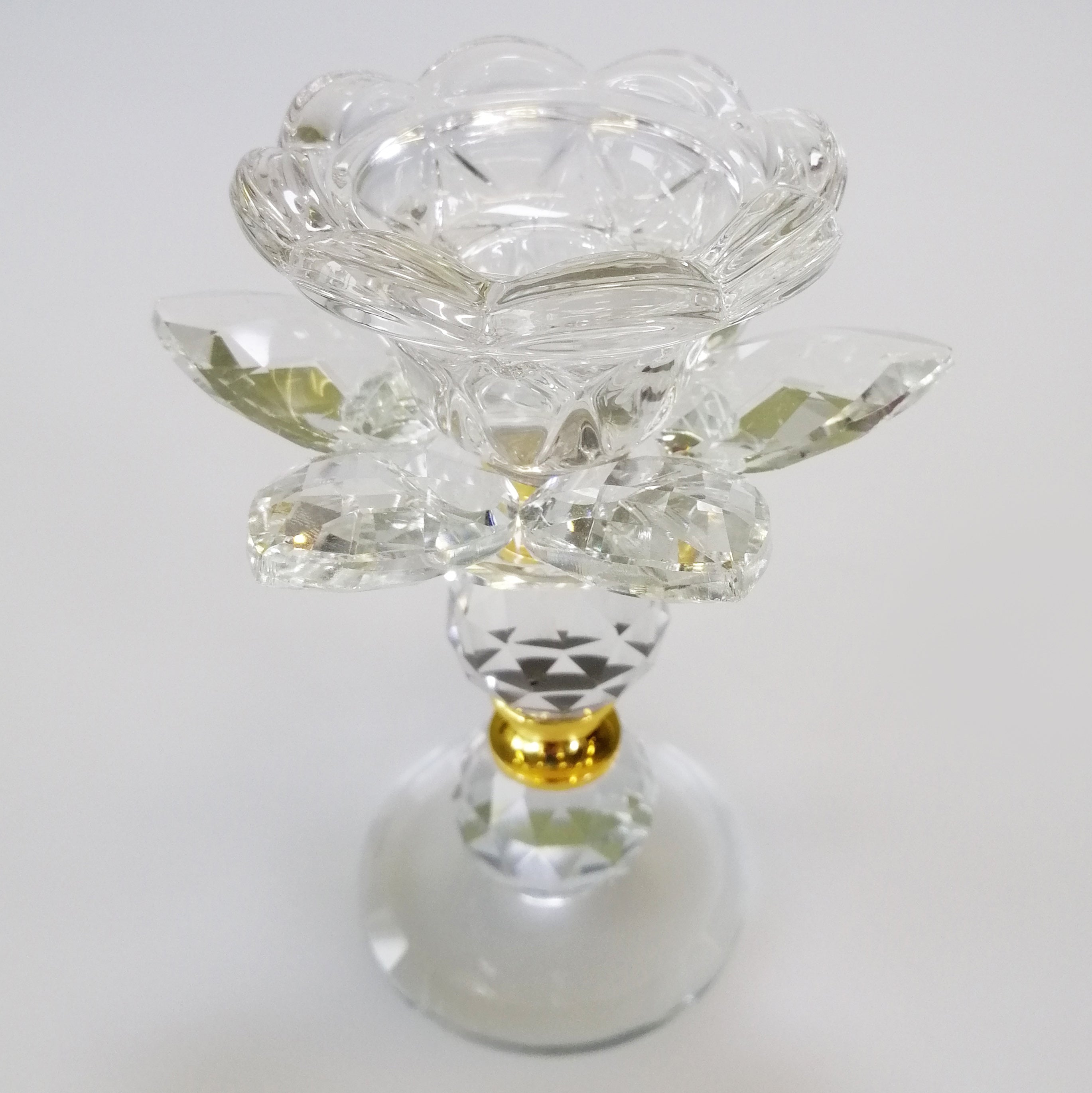 Clear Glass Flower Candlestand