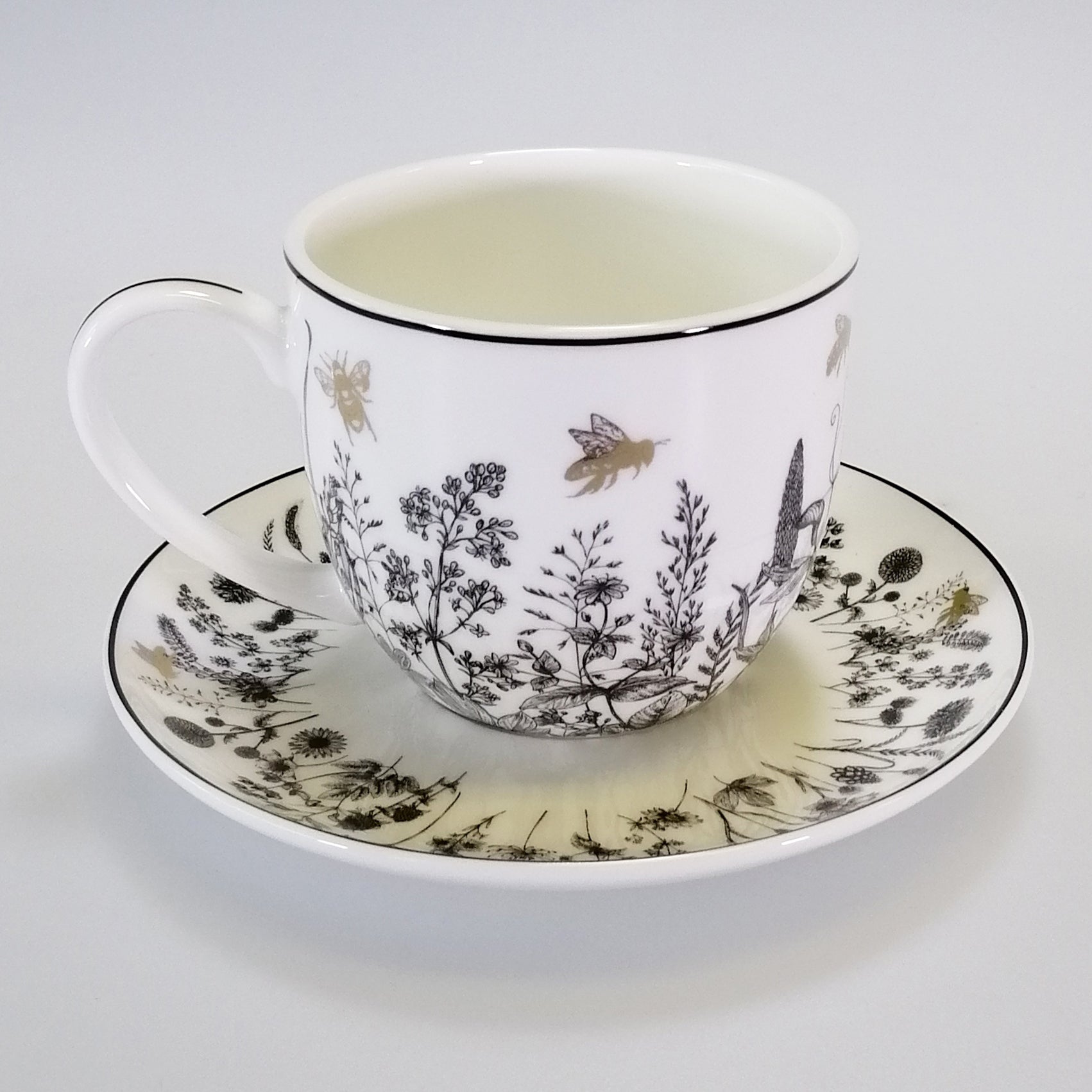 Ashdene Queen Bee Breakfast Cup & Saucer