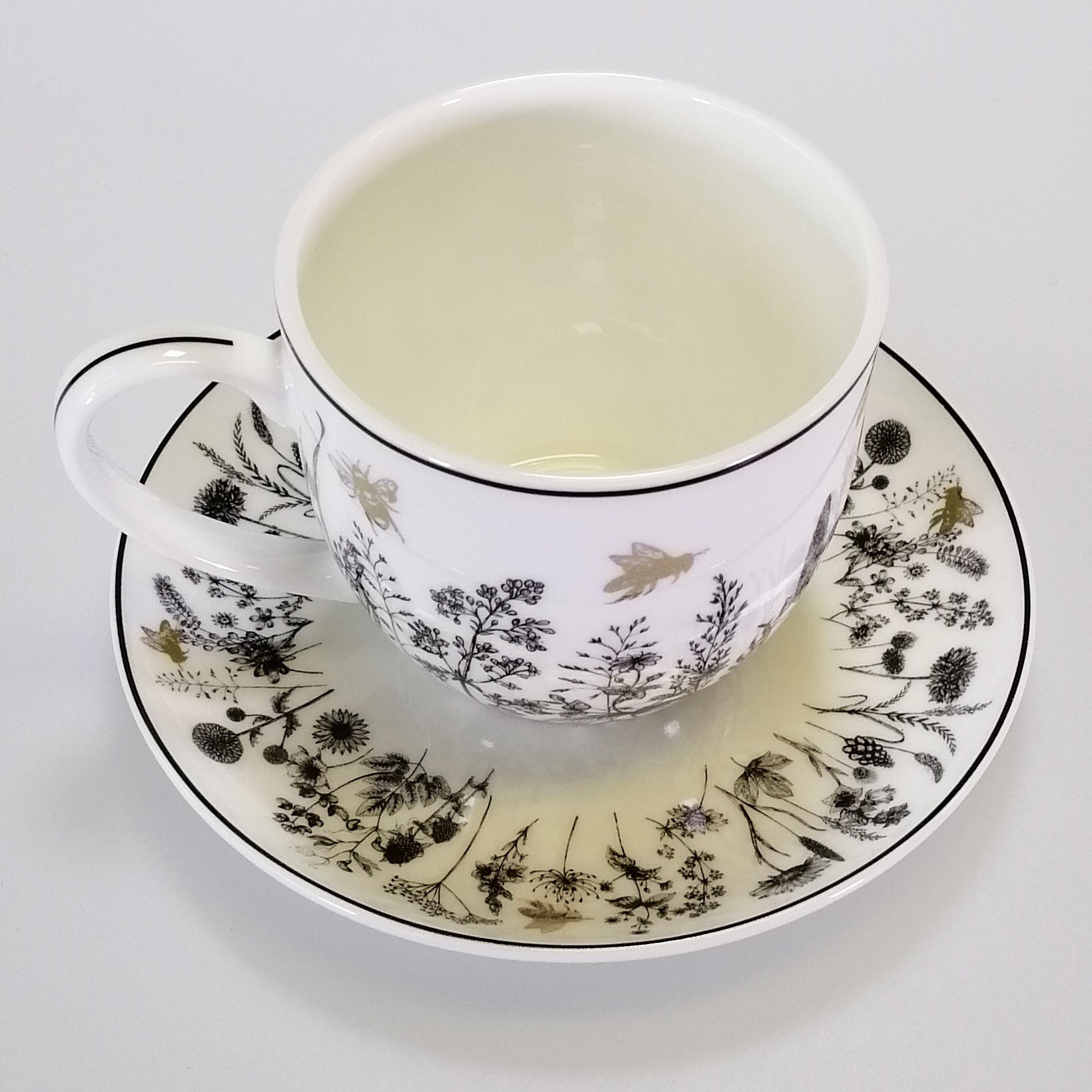 Ashdene Queen Bee Breakfast Cup & Saucer