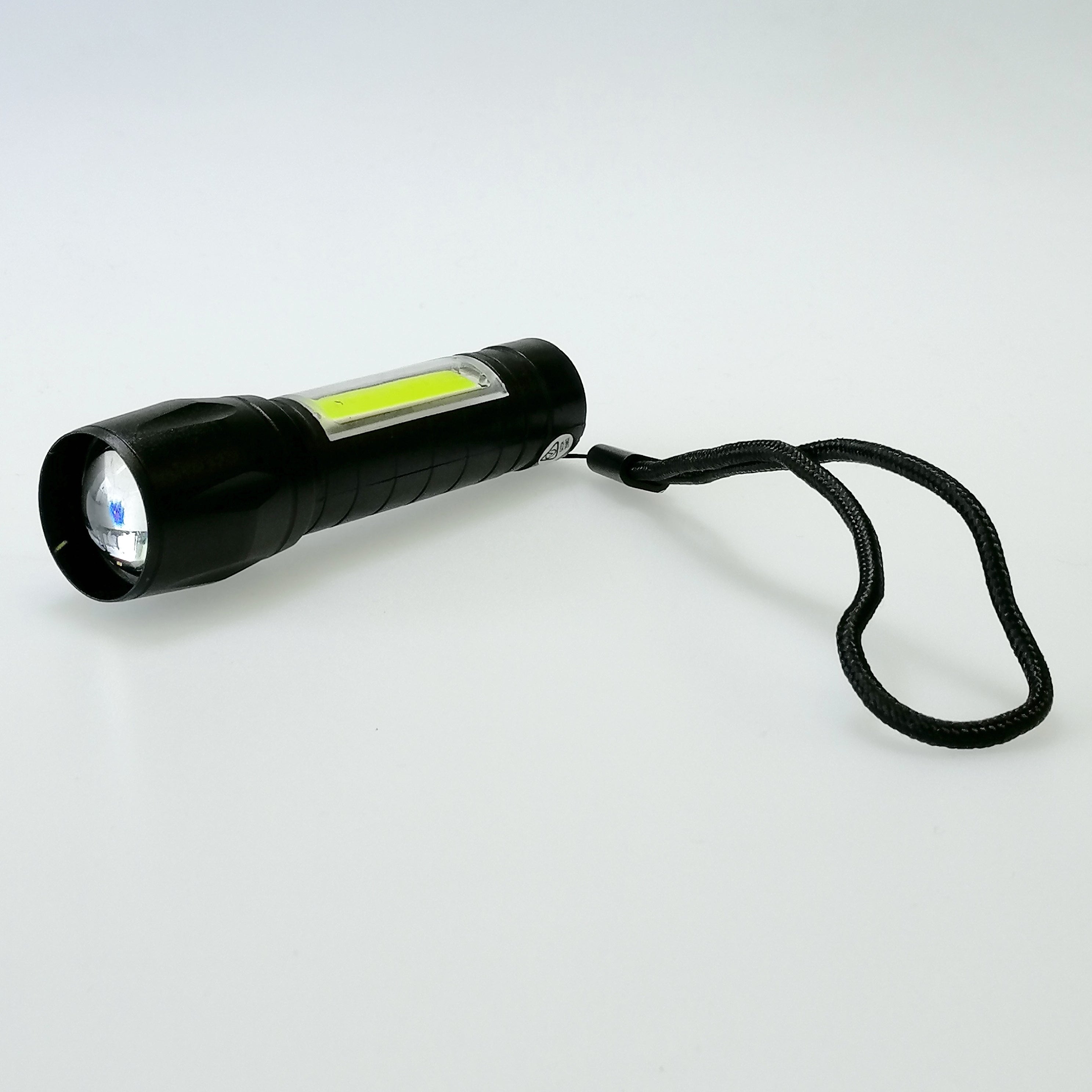 Maverick 3-in-1 Rechargeable Flashlight