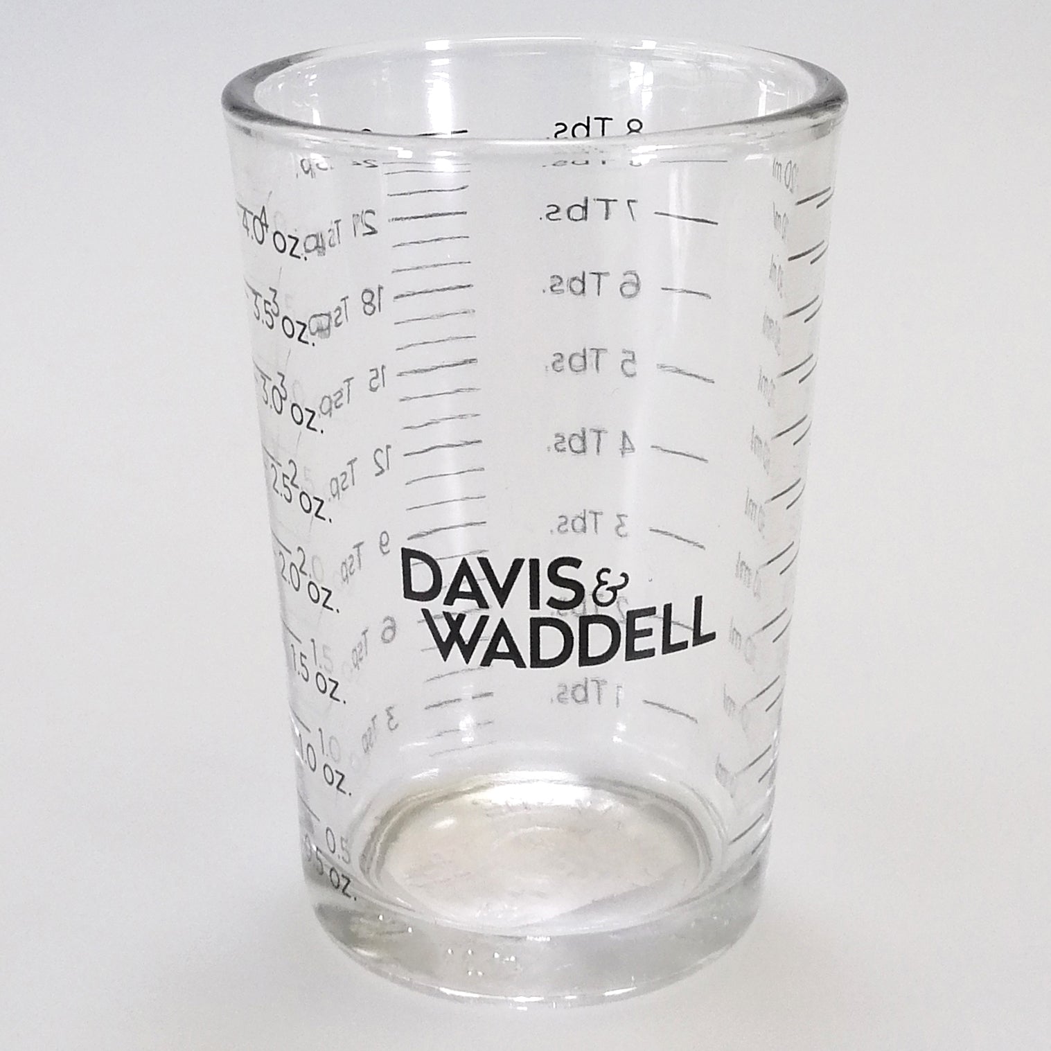 Davis & Waddell - Glass Measuring Cup