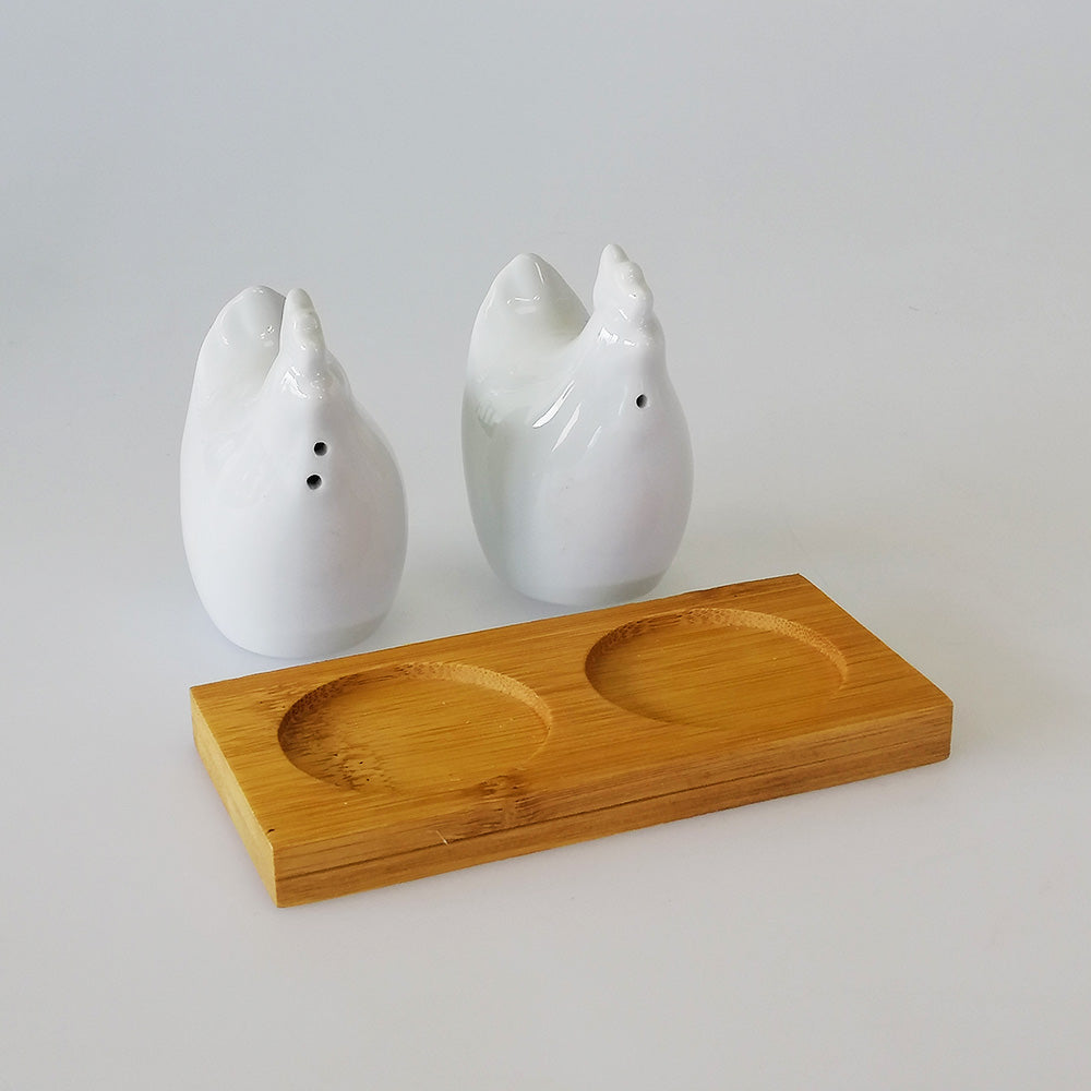 White Hens - Salt & Pepper Set