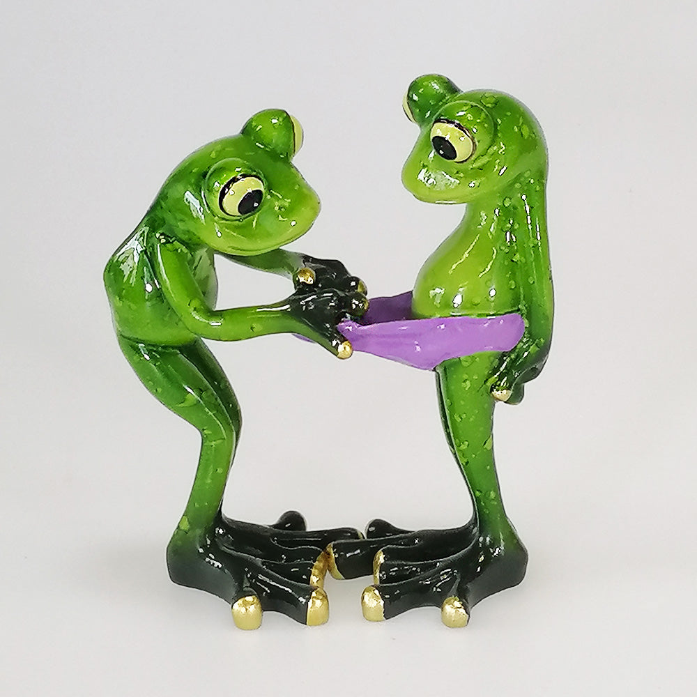 'Underwear' Frogs - Figurine