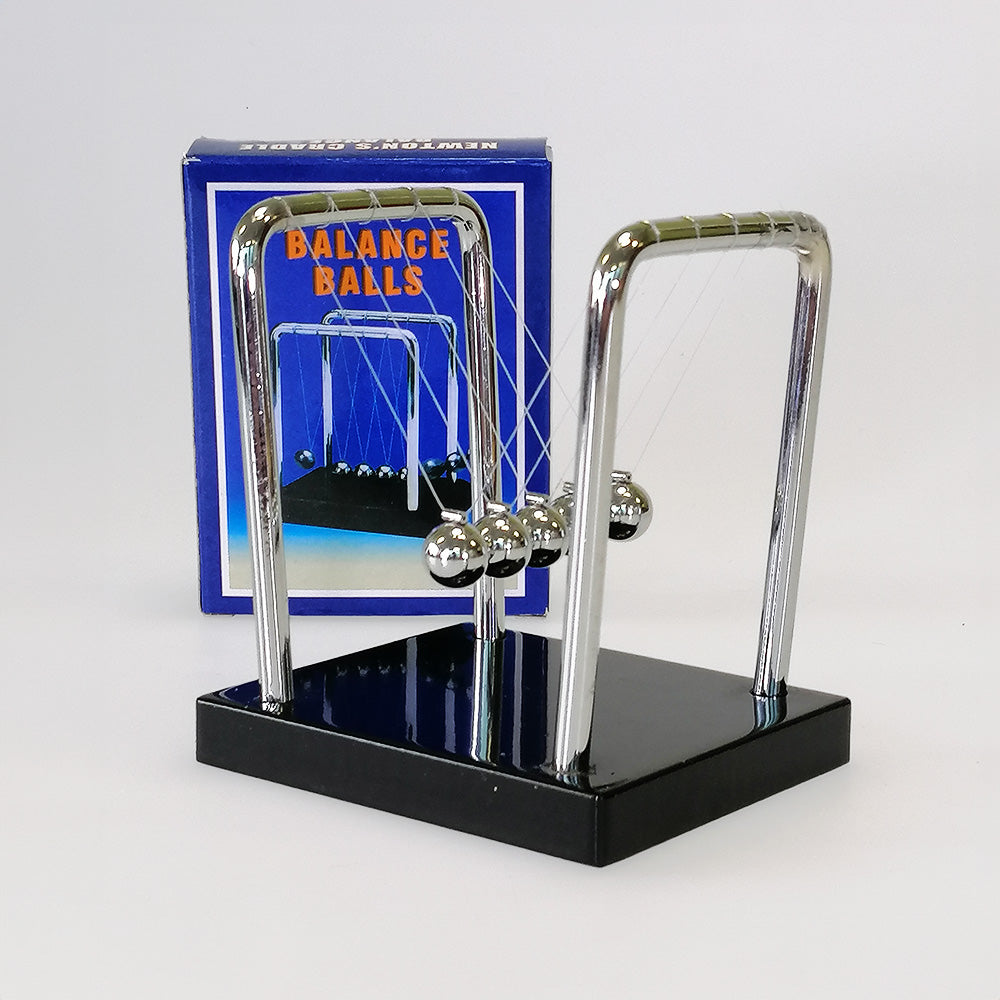 Newton's Cradle - Small