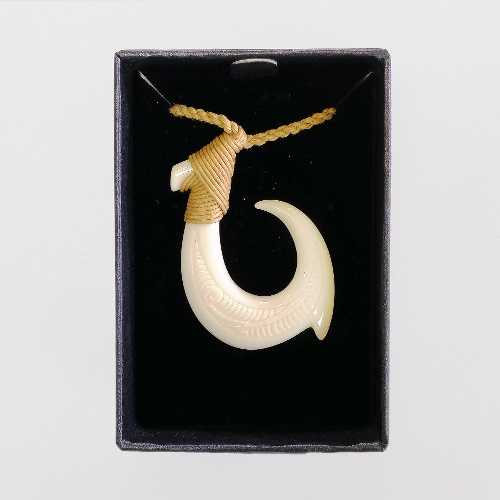 Carved Pendant - Bone 1 Point Hook