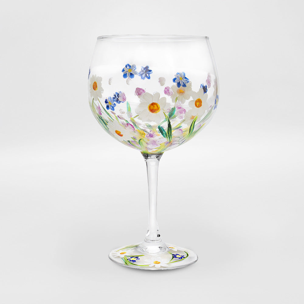 Dainty Daisies' Gin Glass