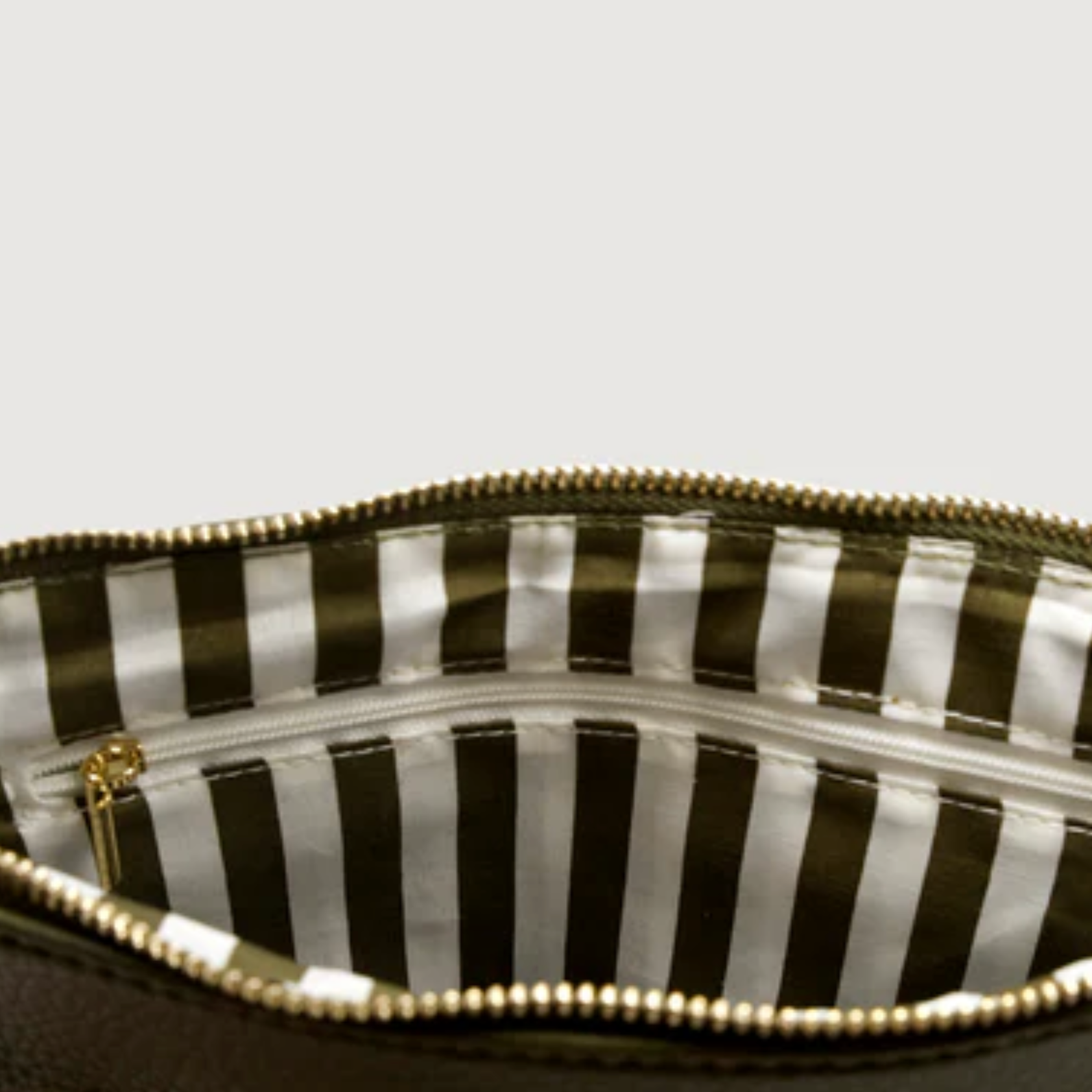 Moana RD - 'Thorndon' Shoulder Bags