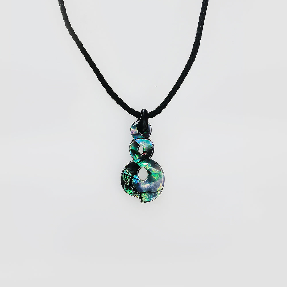 Paua Pendant '3 Twist' W/ Rope