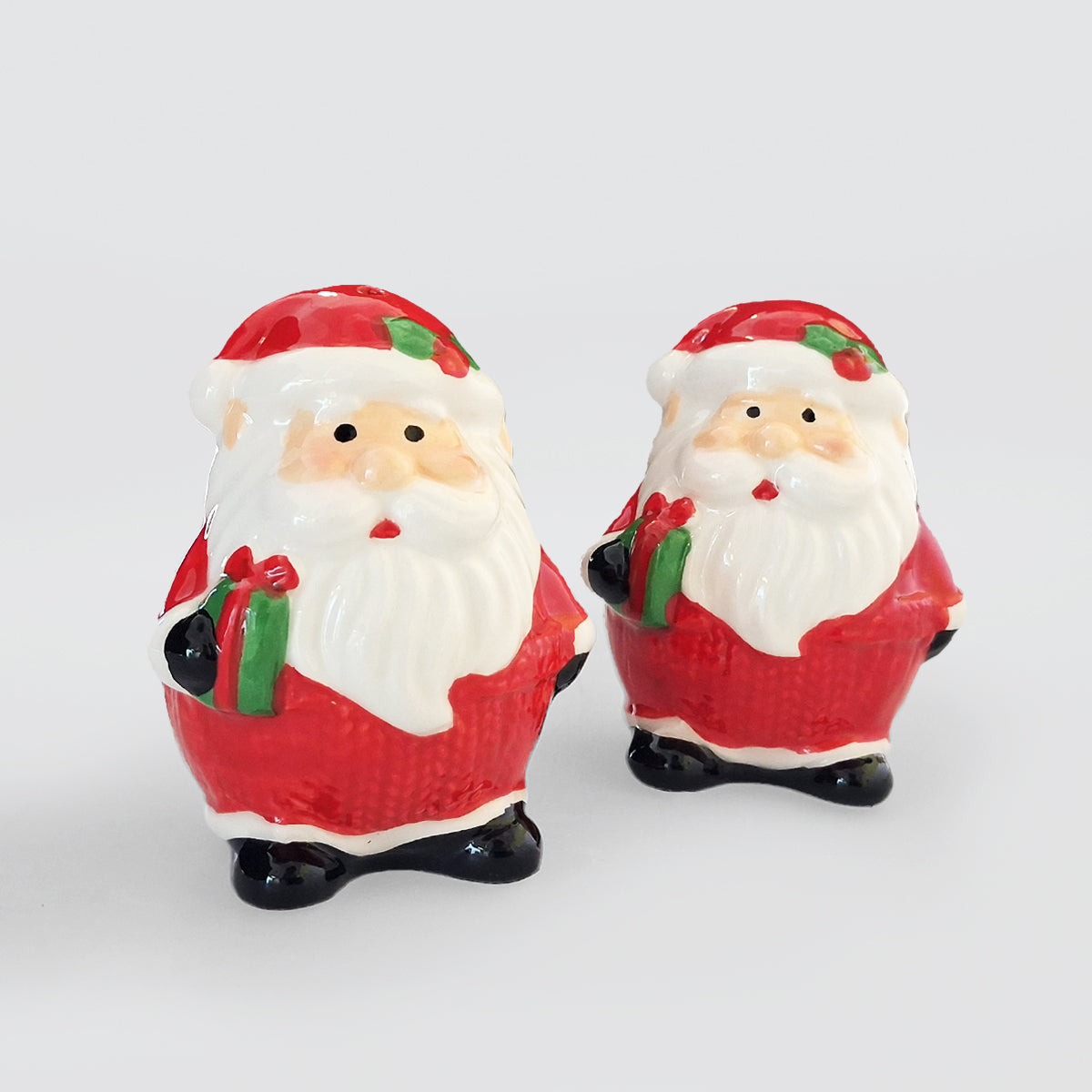 Christmas Salt & Pepper Shakers - Santa
