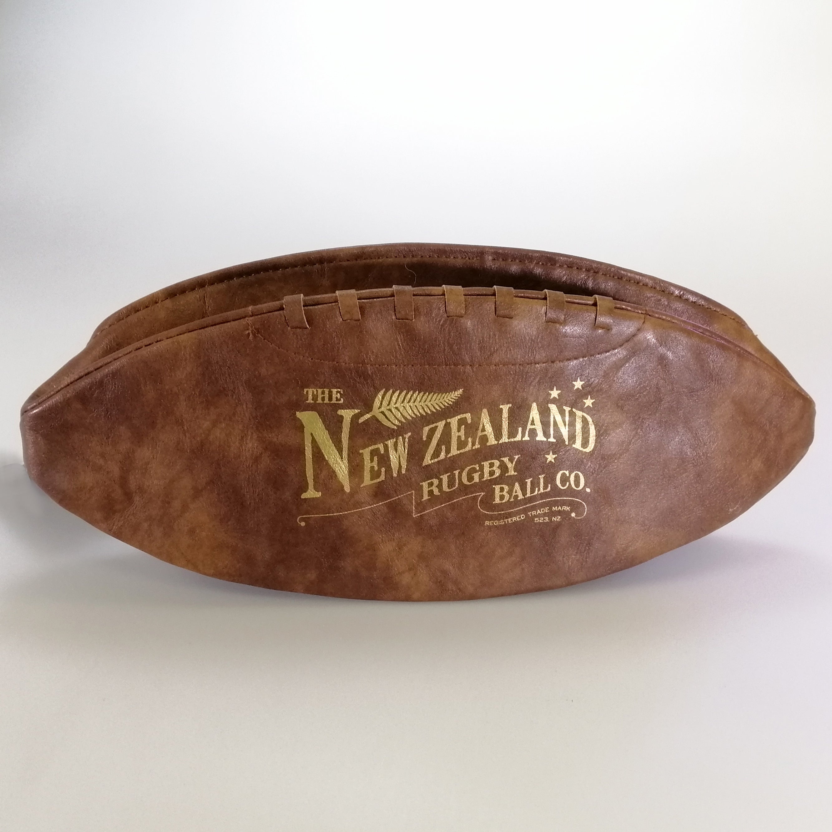 Moana Road - Vintage-look Rugby Ball - Sponge Bag