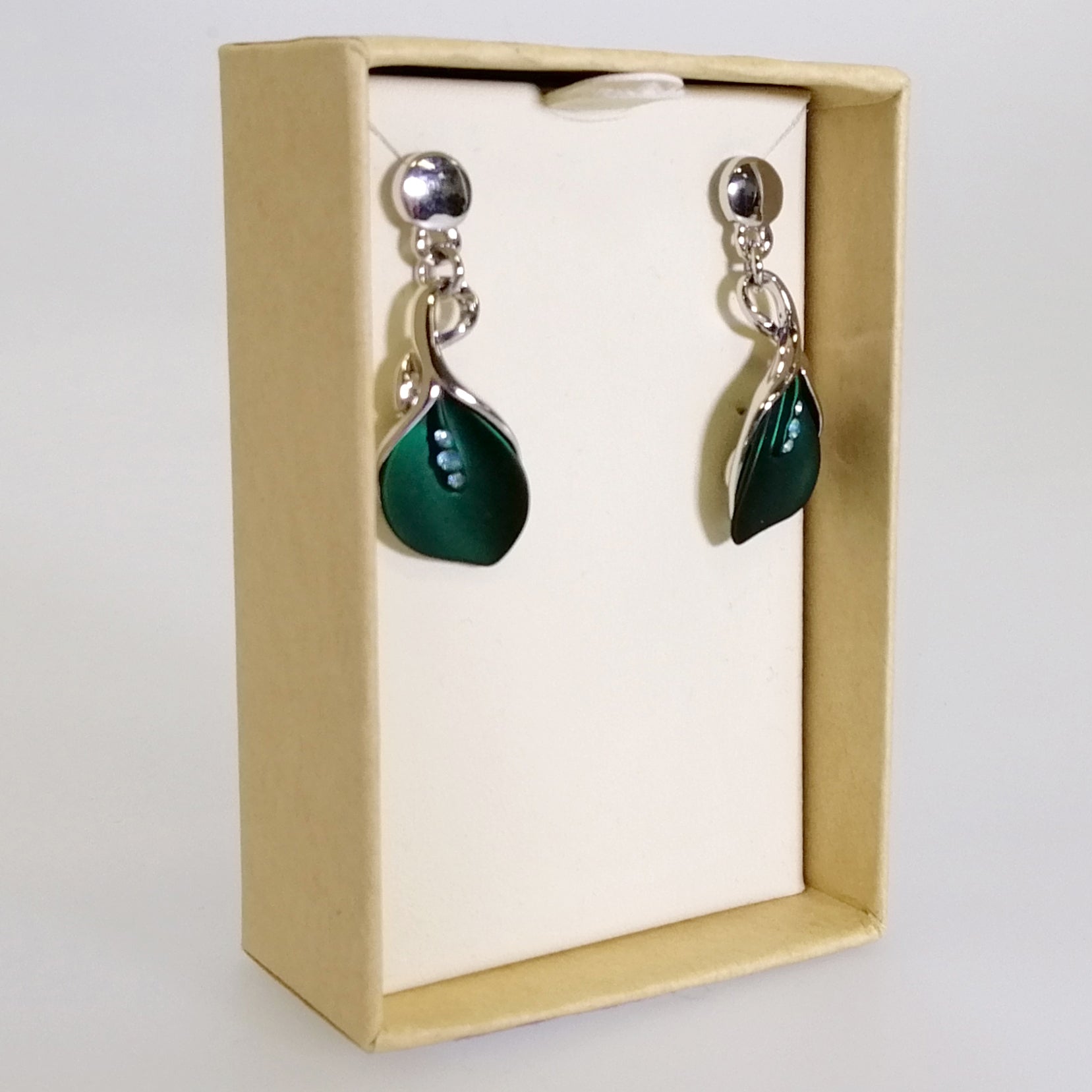 Kiwicraft - Blue-Green Lily Rhodium Earrings