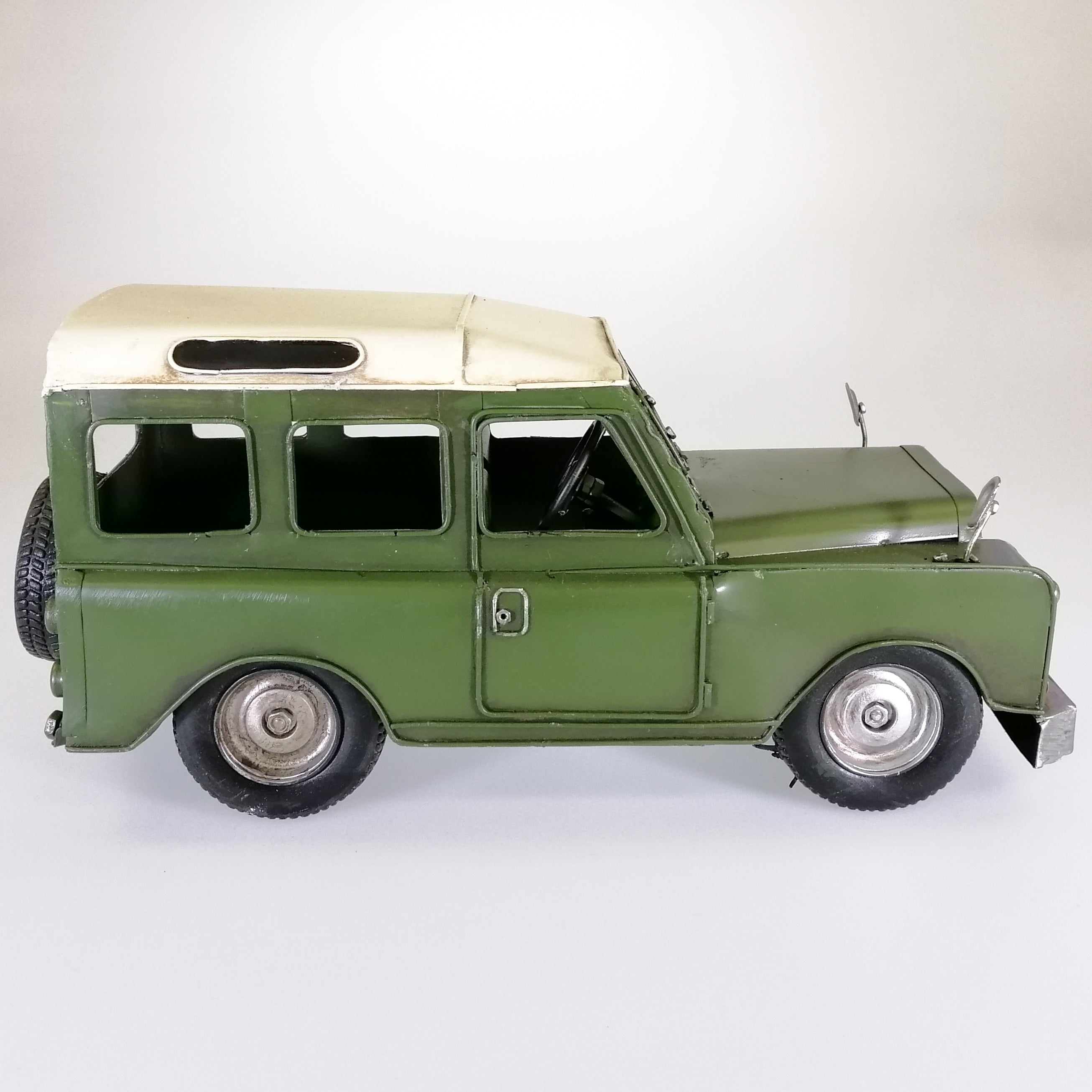 Early Model Land Rover Sculpture