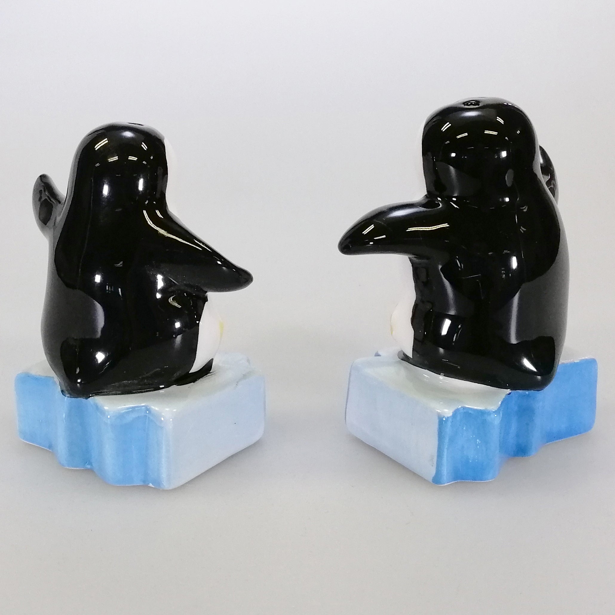 Penguin Island' Collectible Ceramic Salt & Pepper Set