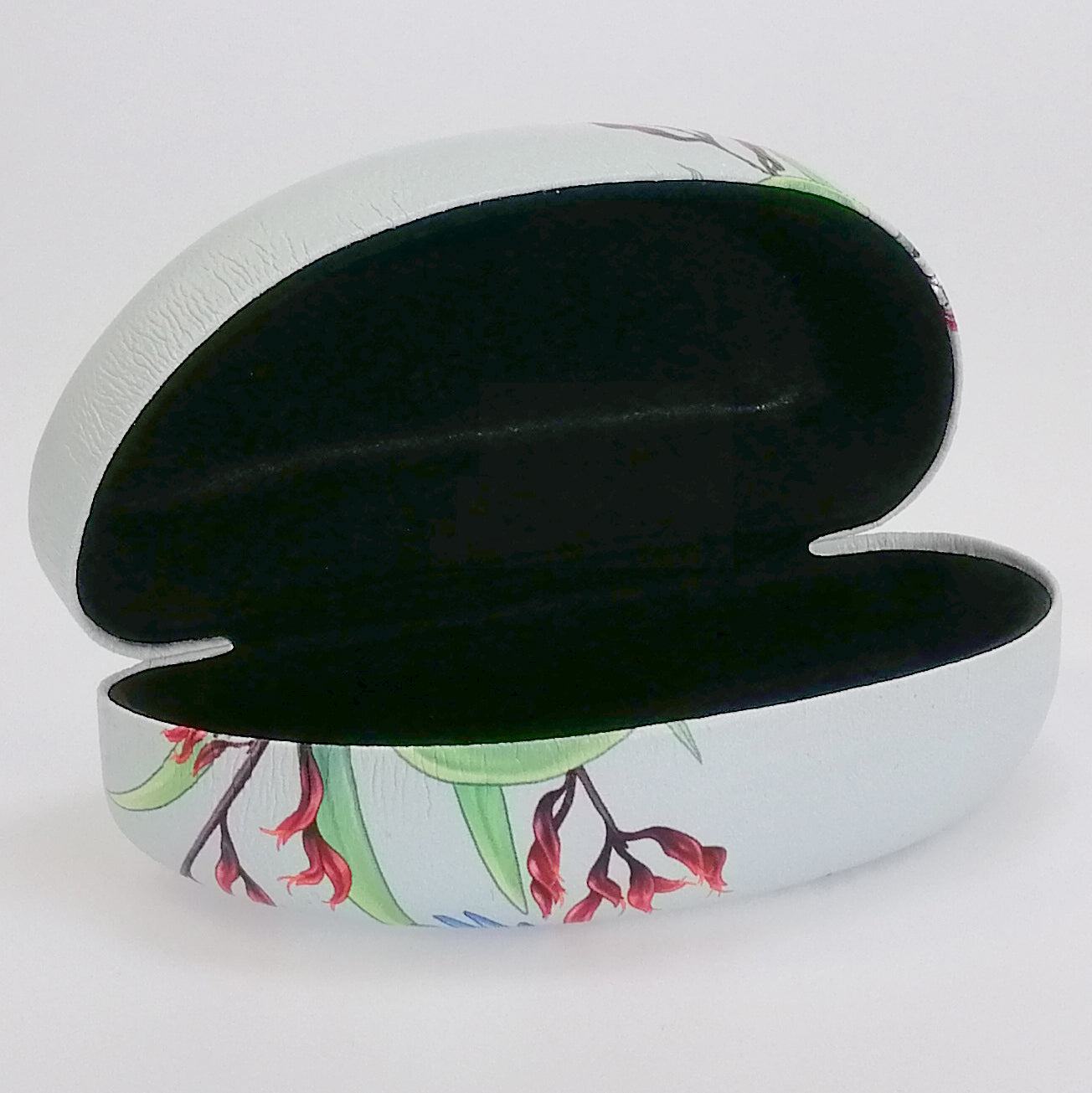 Sophie Blokker - Tui in Flight Glasses Case