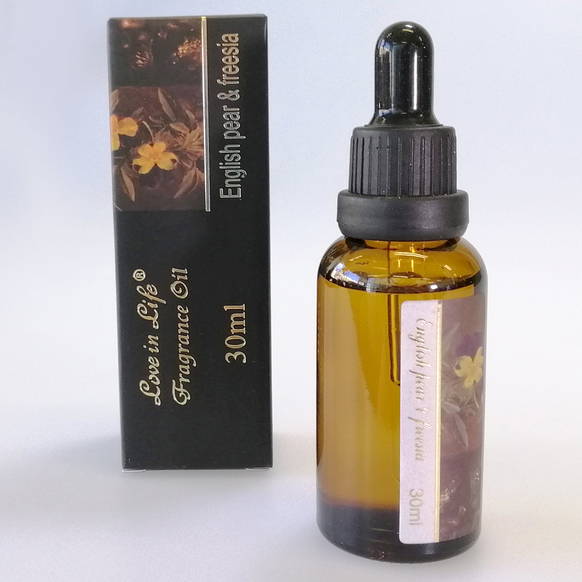 Love in Life - Fragrance Oil - English Pear & Freesia - 30ml