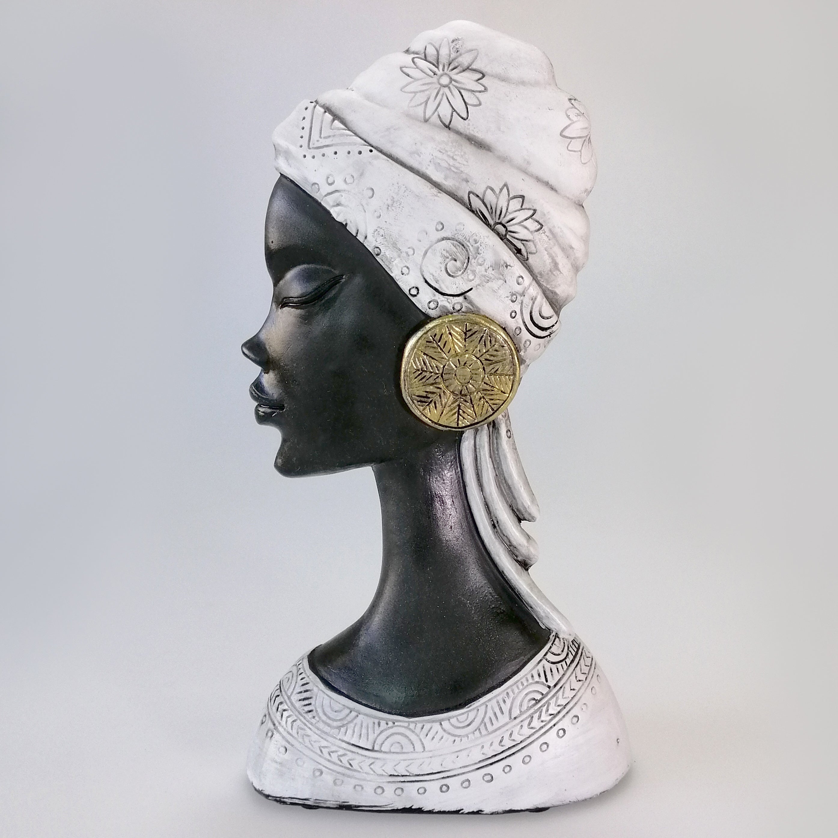 African Stylistic Bust
