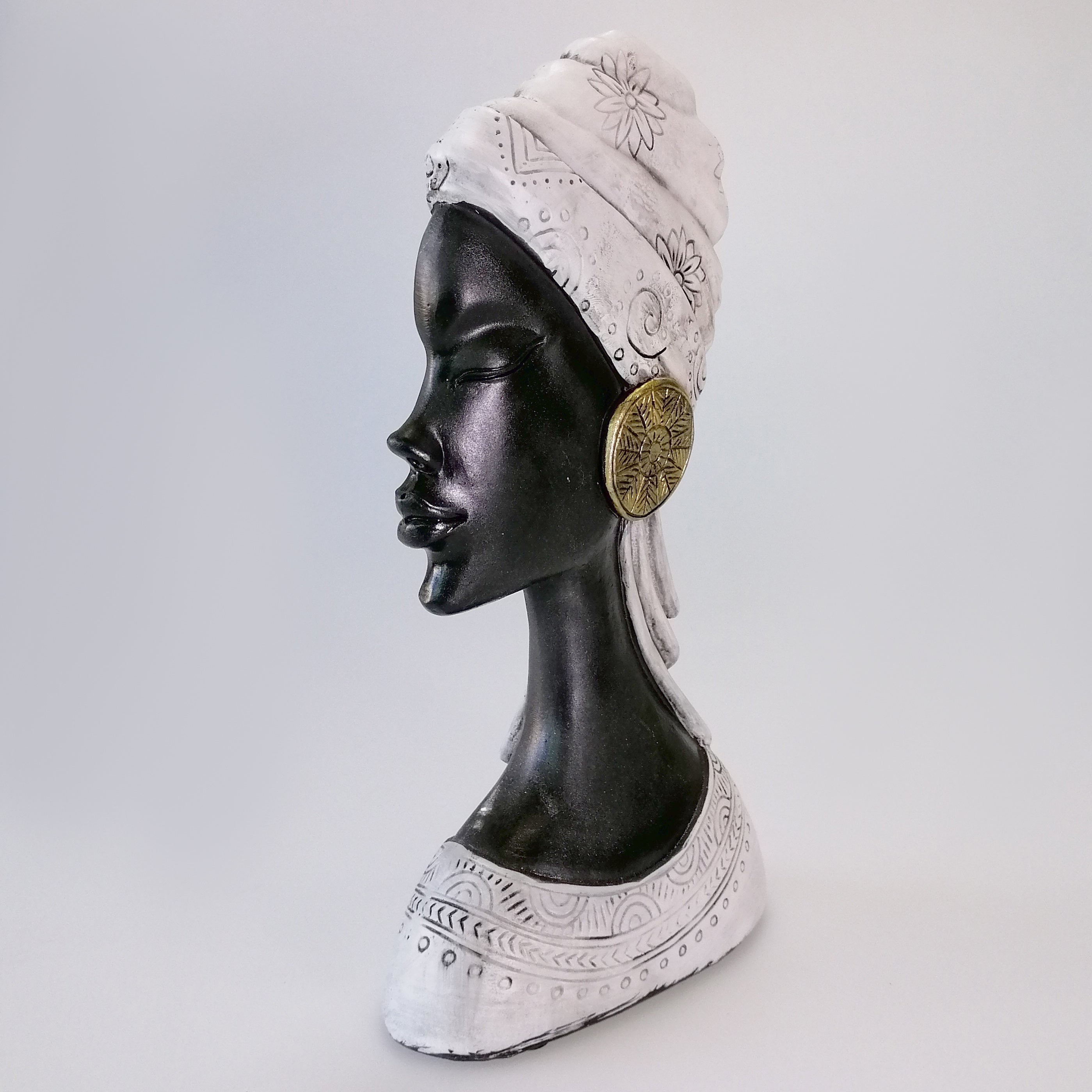 African Stylistic Bust