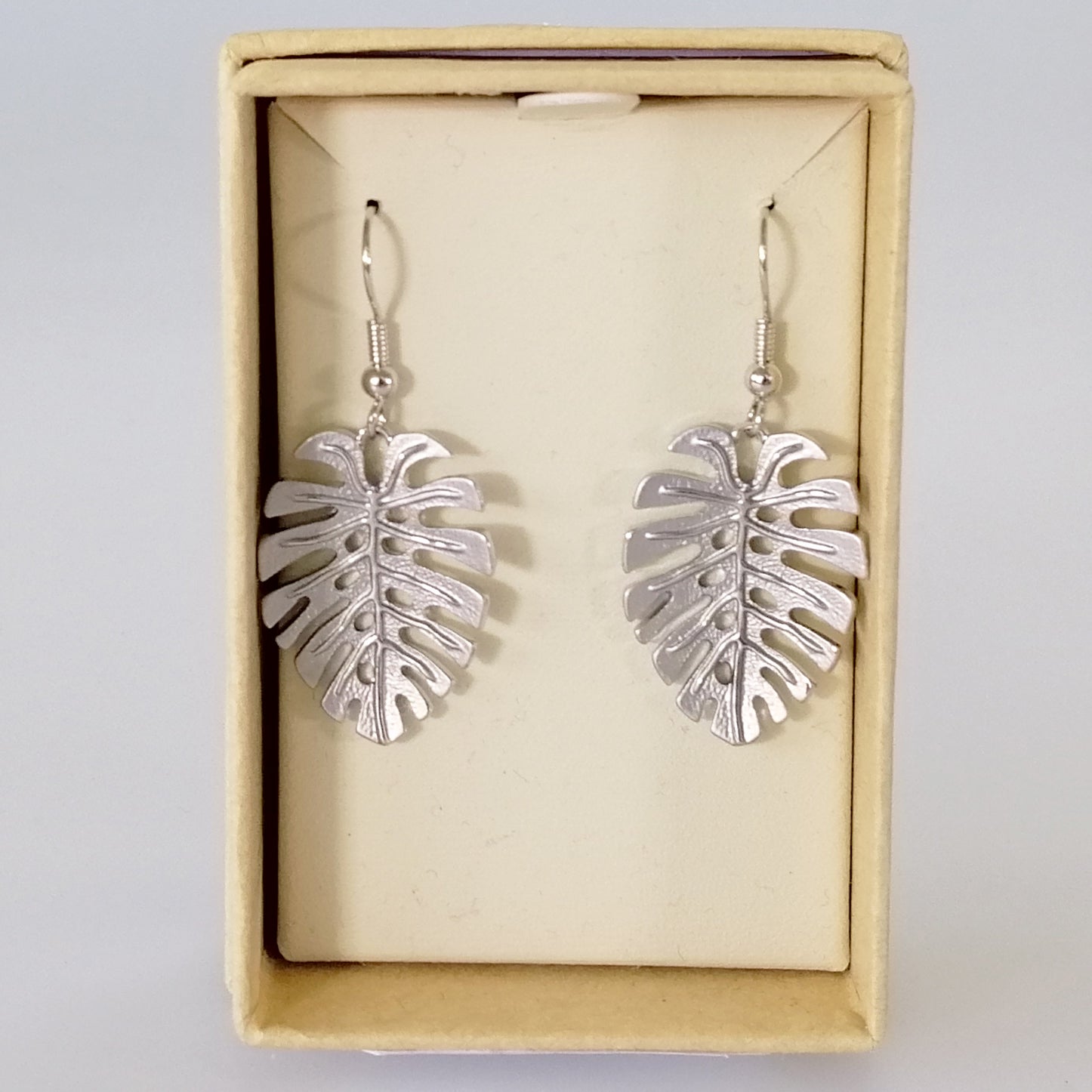 Kiwicraft - Silver-Look Palm Leaf Earrings