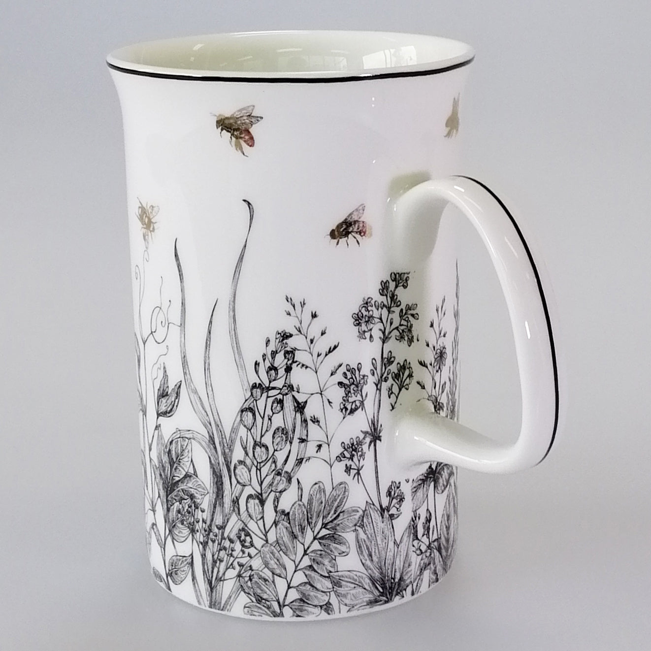 Ashdene Queen Bee - Boxed Mug