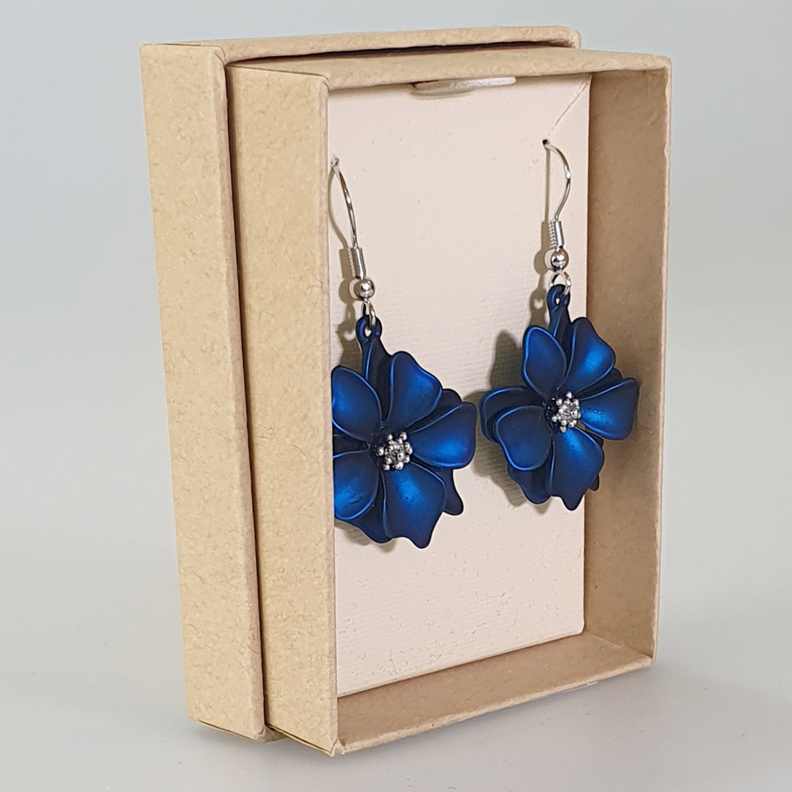 Kiwicraft - Navy Rhodium Flower Earrings