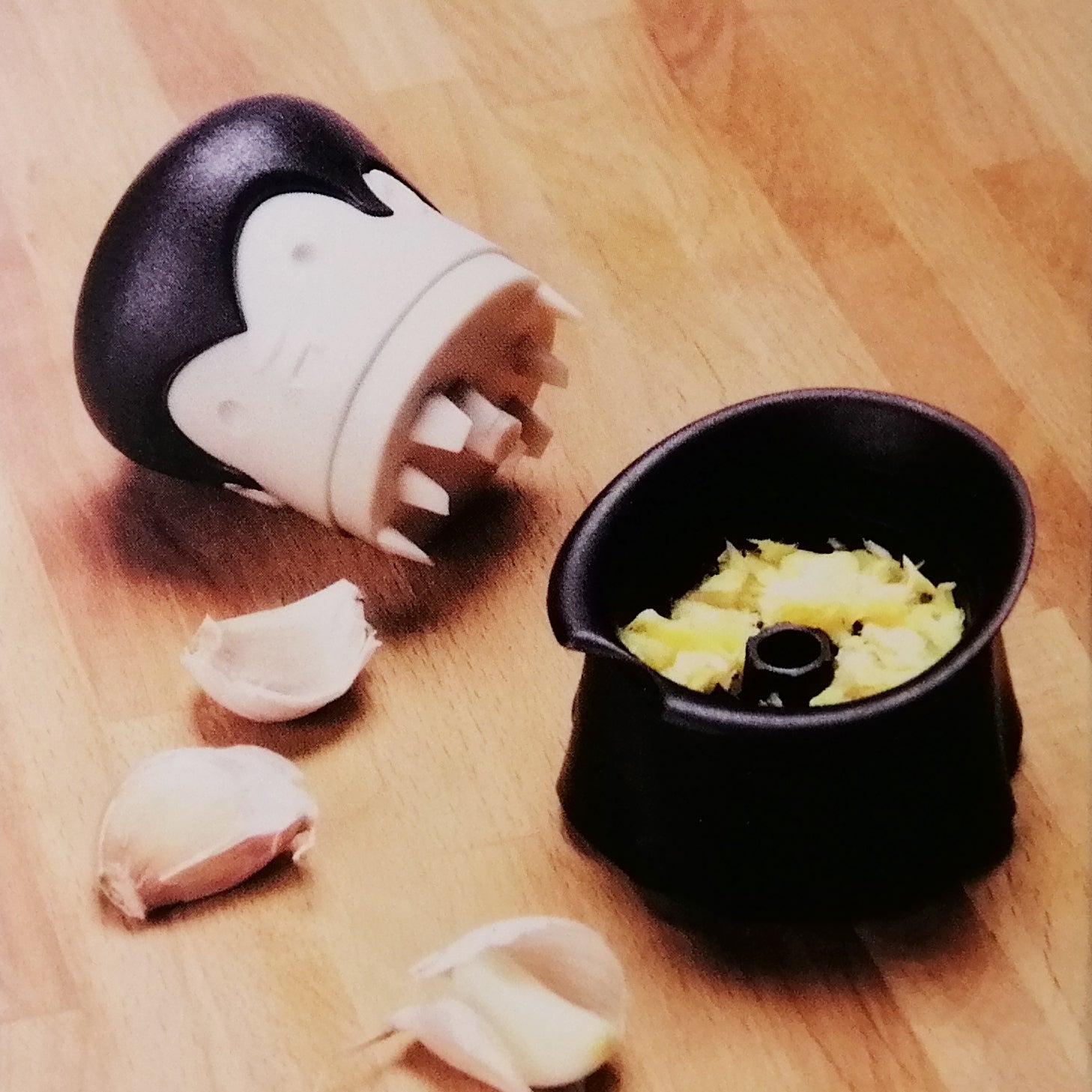 Gracula Garlic Twist Crusher