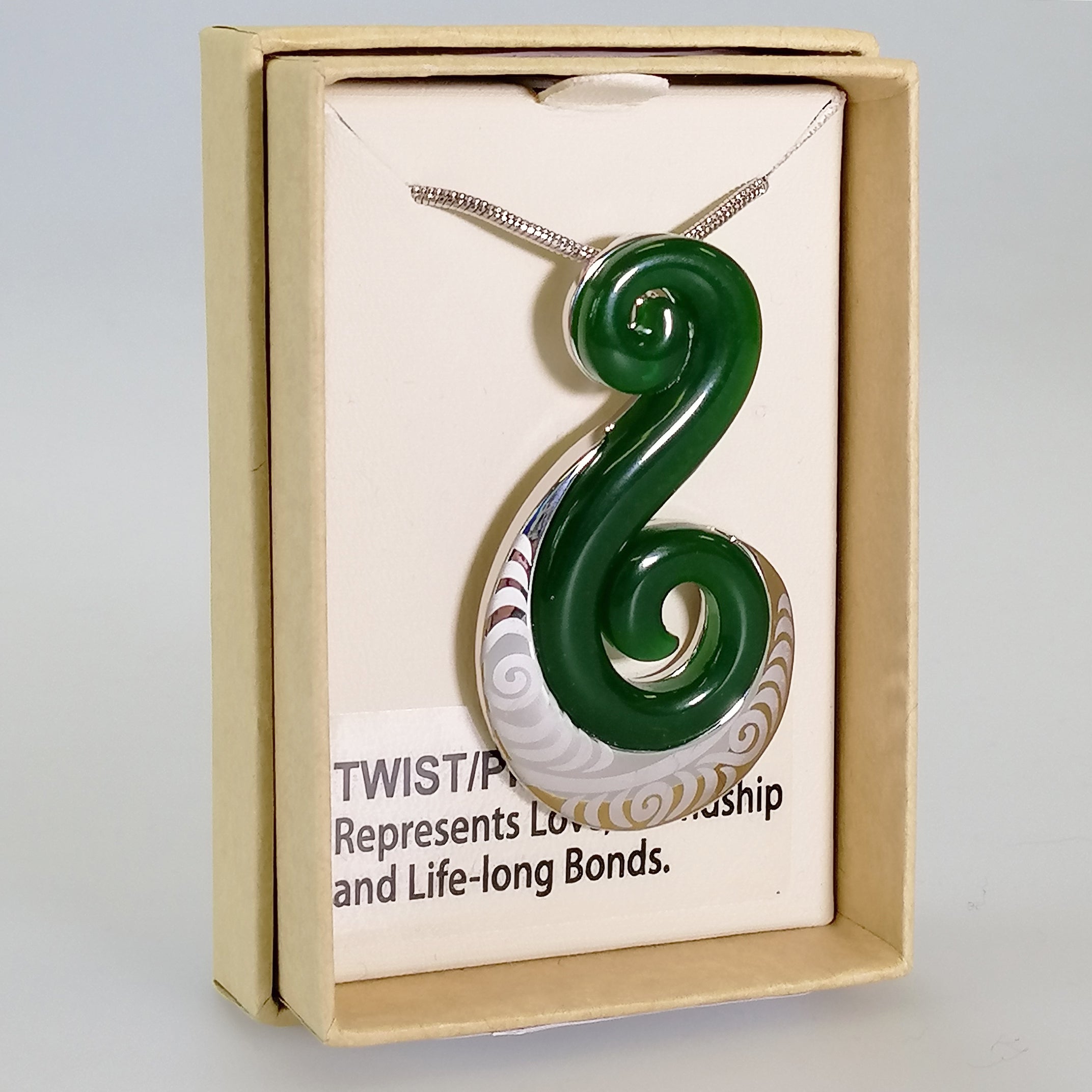 Kiwicraft - Jade Green Koru Twist Necklace