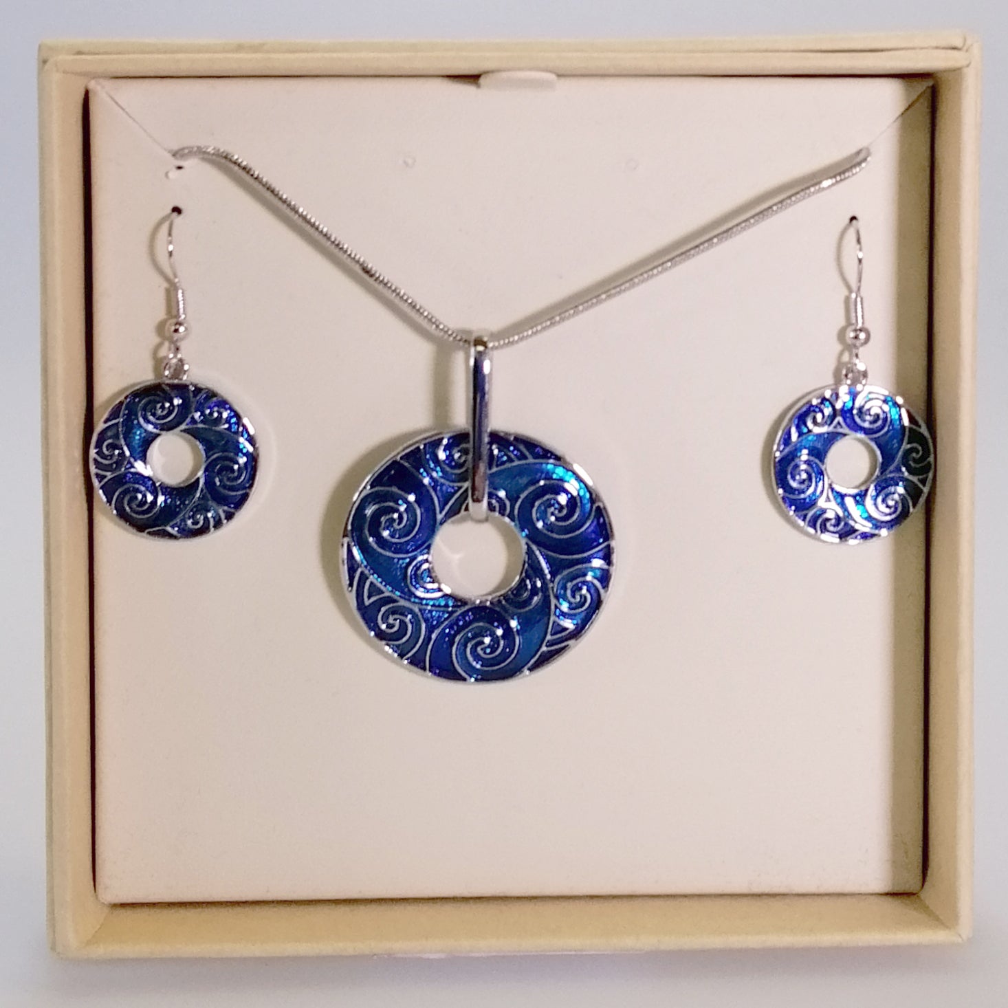 Kiwicraft - Blue Koru Disc Necklace & Earrings Set
