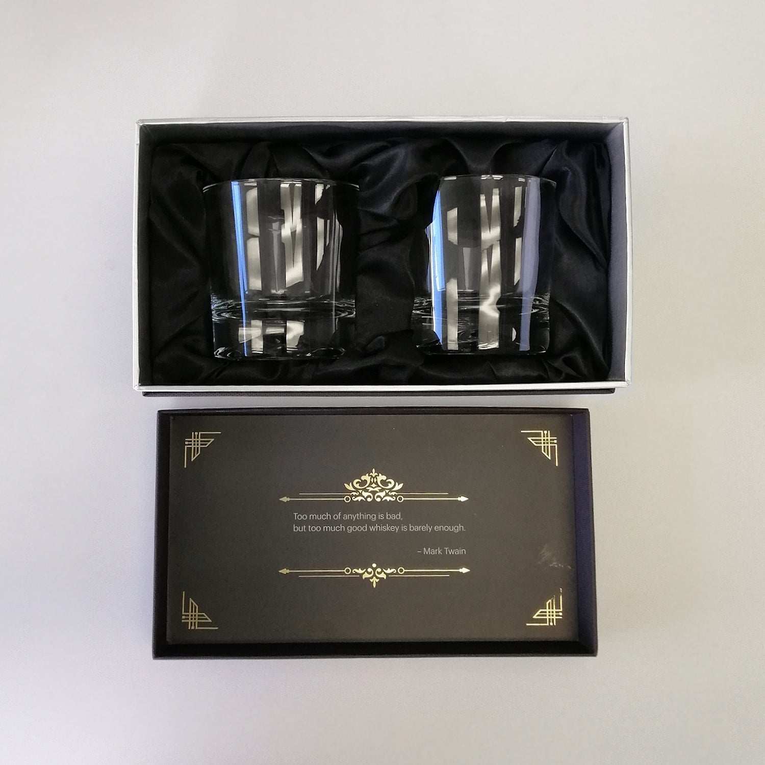 OLIIVON - Volcanic Glass Whiskey Set