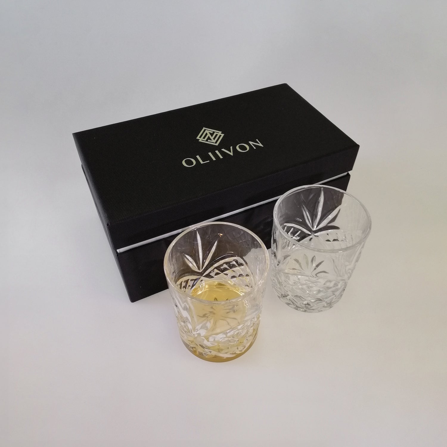 OLIIVON - Cut Glass Whiskey Glass Set