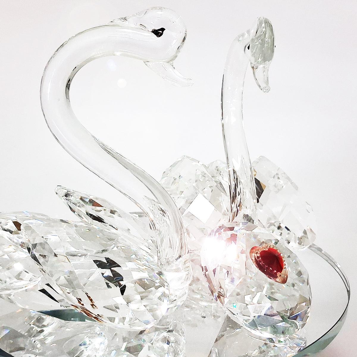 Crystal Glass Large Twin Swans & Diamond Heart