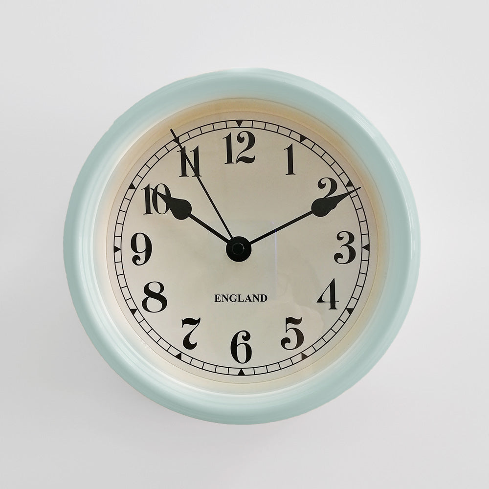 Clock W/ Numbers - 20cm