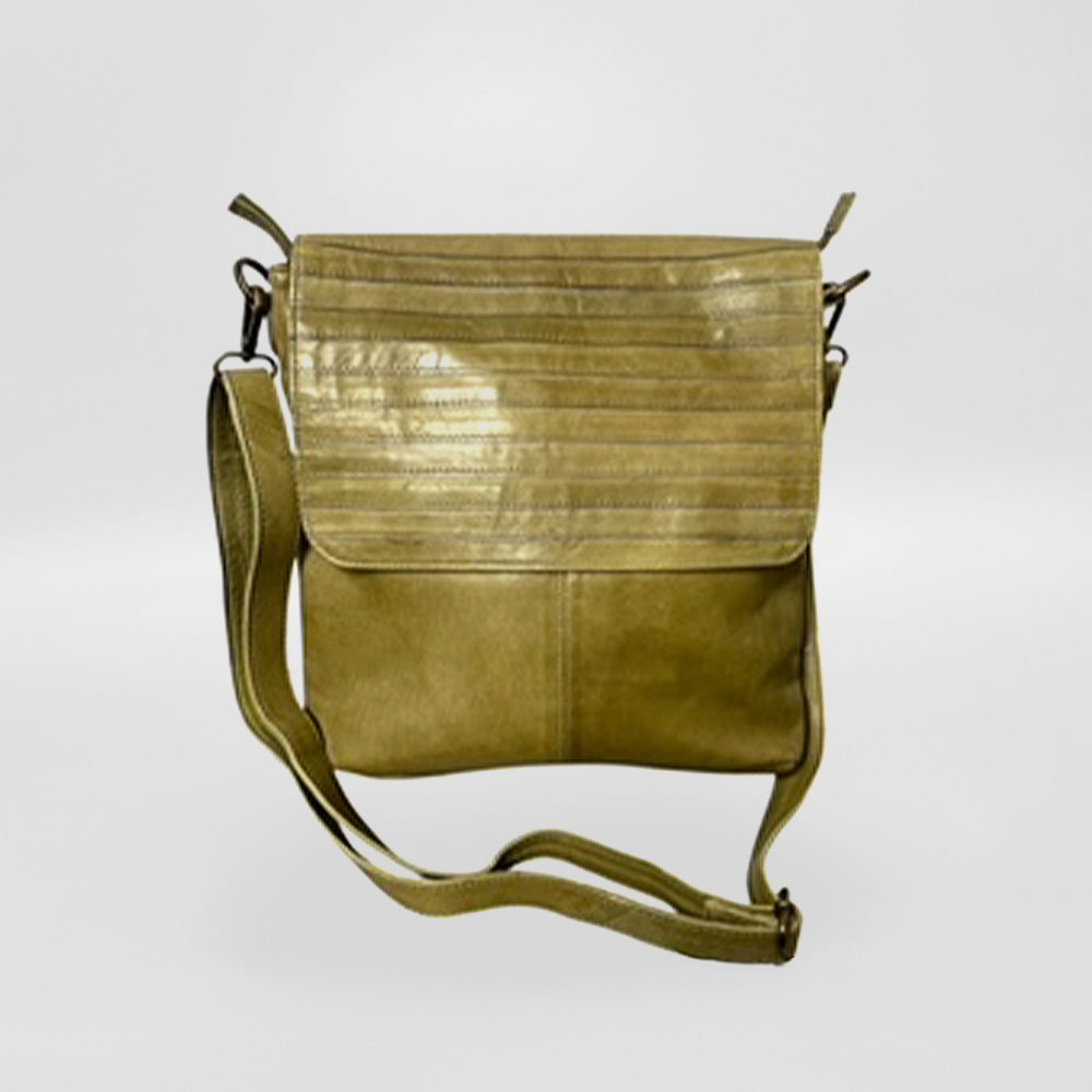 In Leatherz - Ridge Flap Tote Bags