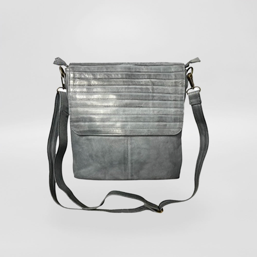 In Leatherz - Ridge Flap Tote Bags