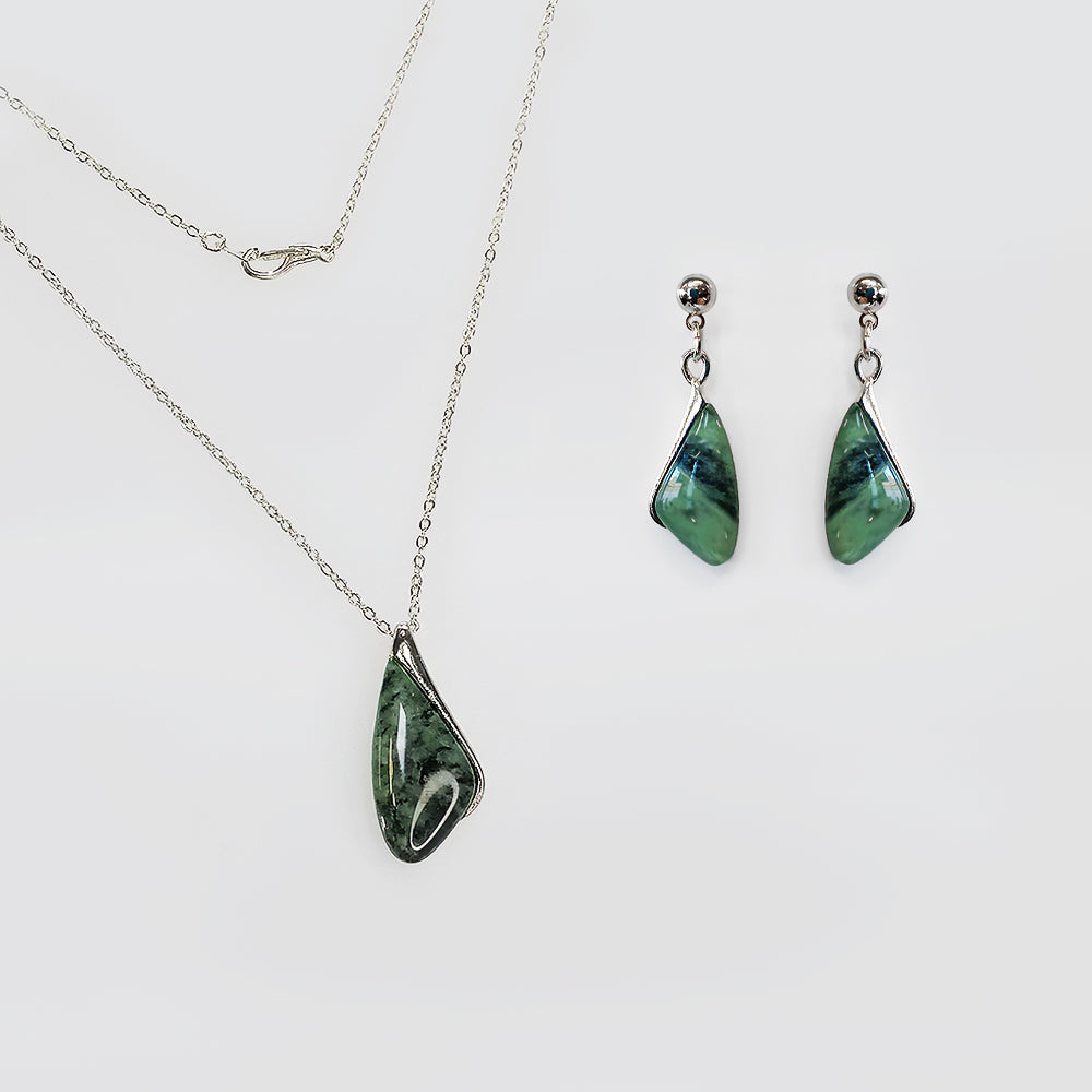 NZ Pounamu - 'Carved' Gift Set