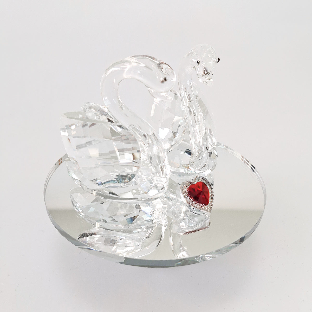 Twin Swans With Heart Decor