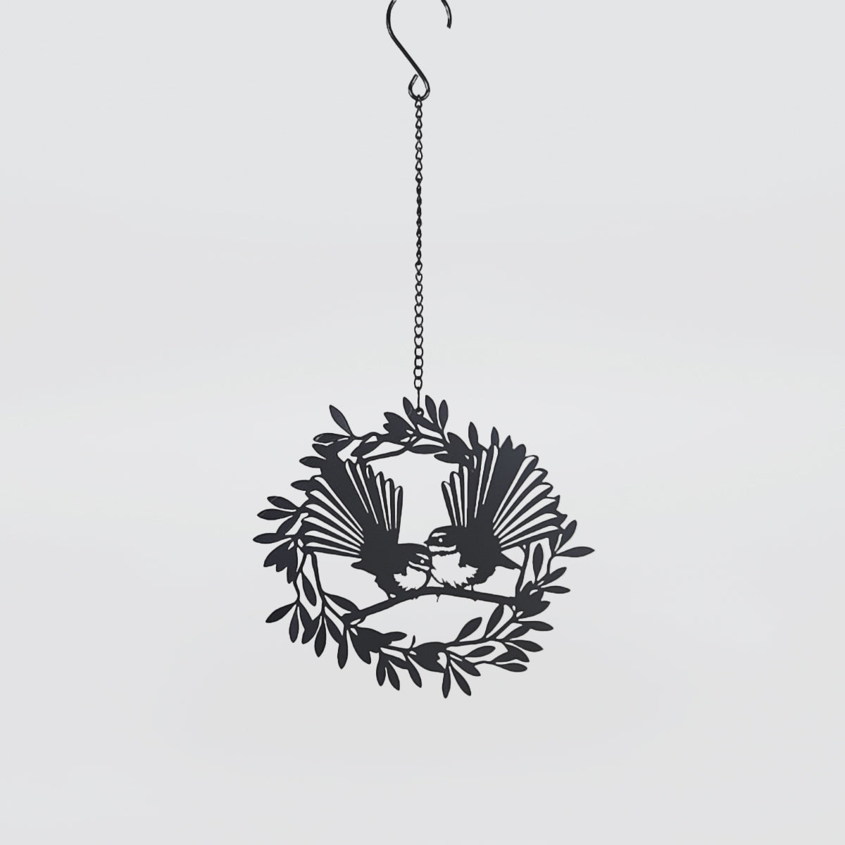 Hanging Metal Art - 'Fantail' - 8cm