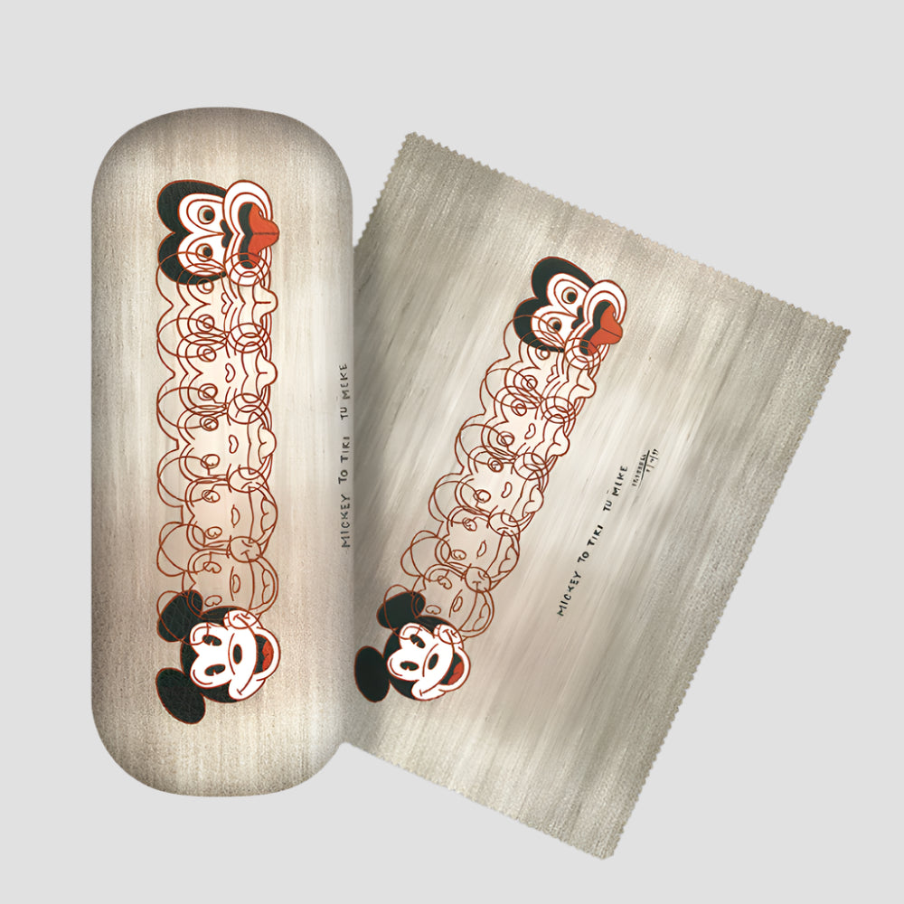 Kiwiana Glasses Case - 'NZ Mickey'