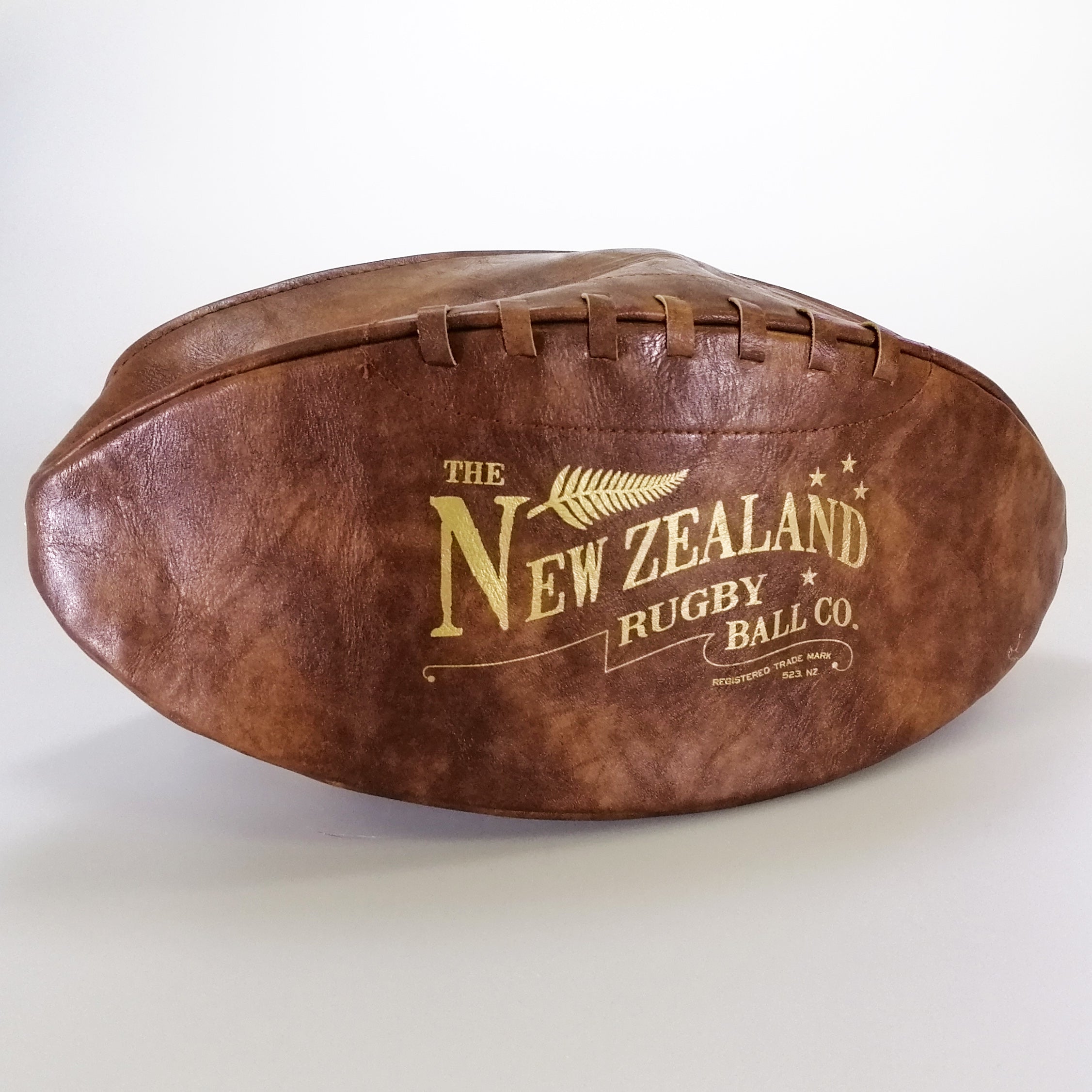 Moana Road - Vintage-look Rugby Ball - Sponge Bag
