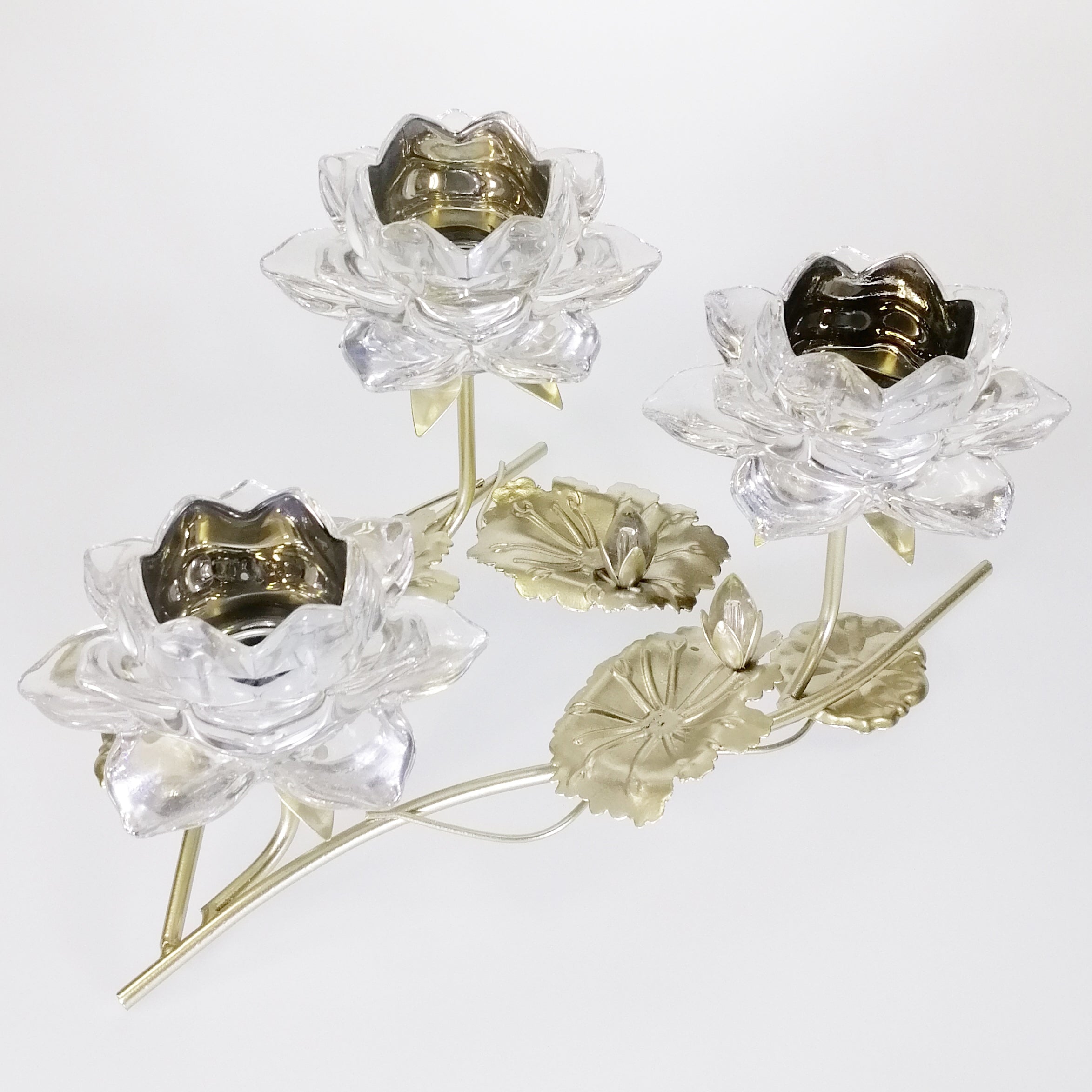 Triple Flower Candle Holder Horizontal with Wide Leaf