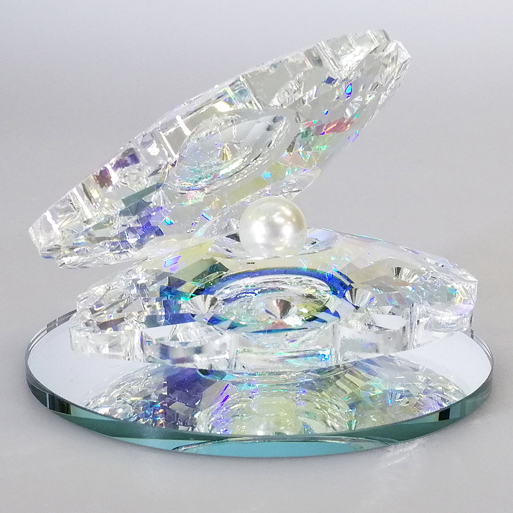Clear Cut Glass Oyster with Pearl - Medium