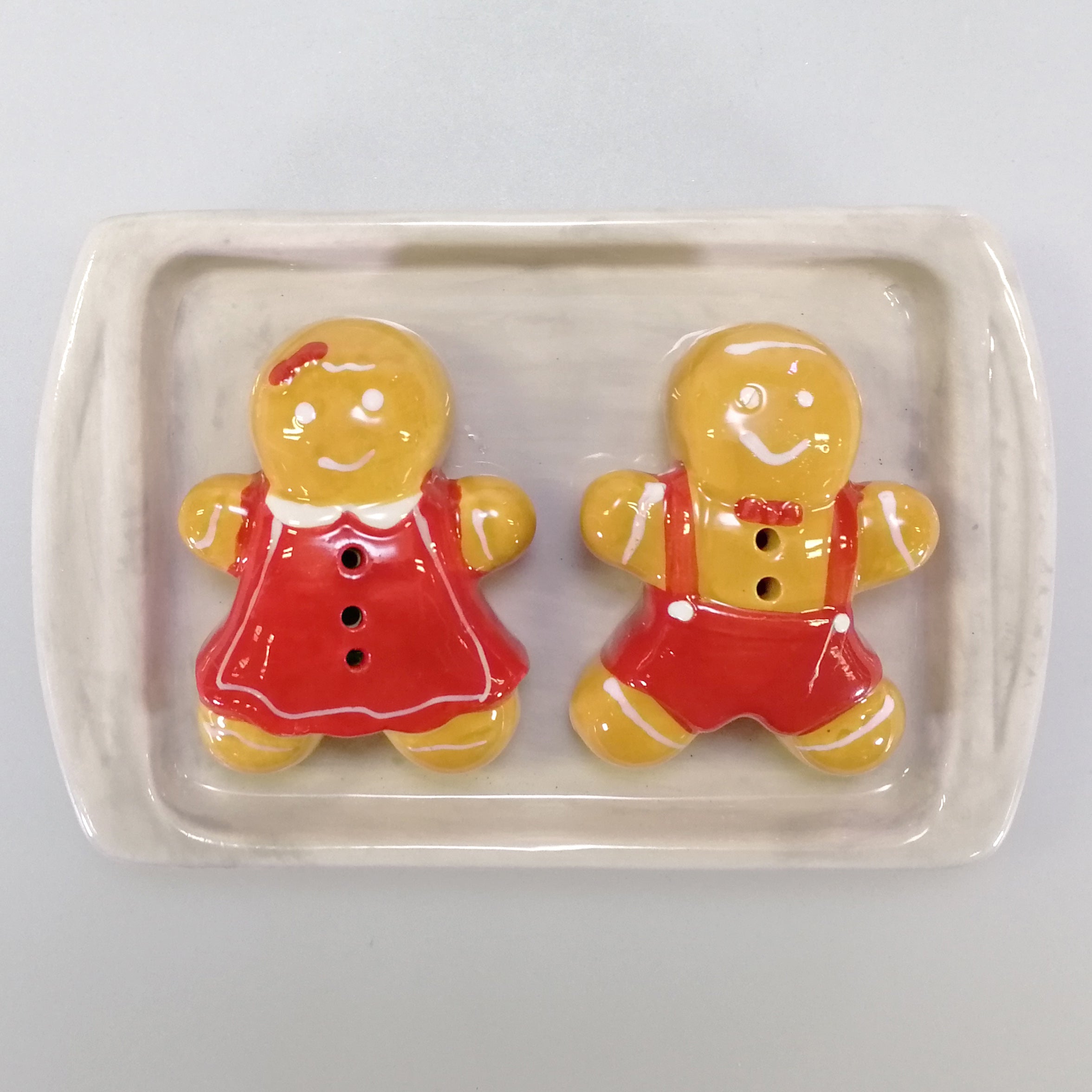 Gingerbread' Collectible Ceramic Salt & Pepper Set