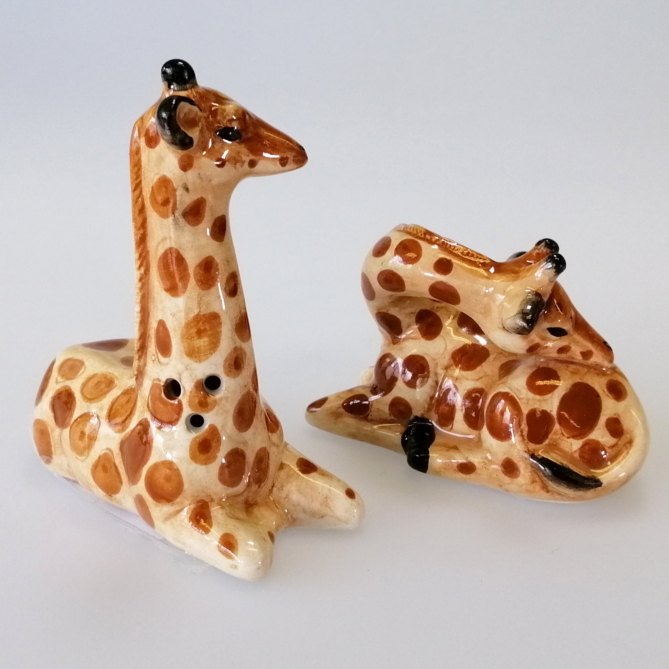 Resting Giraffes Collectible Ceramic Salt & Pepper Set