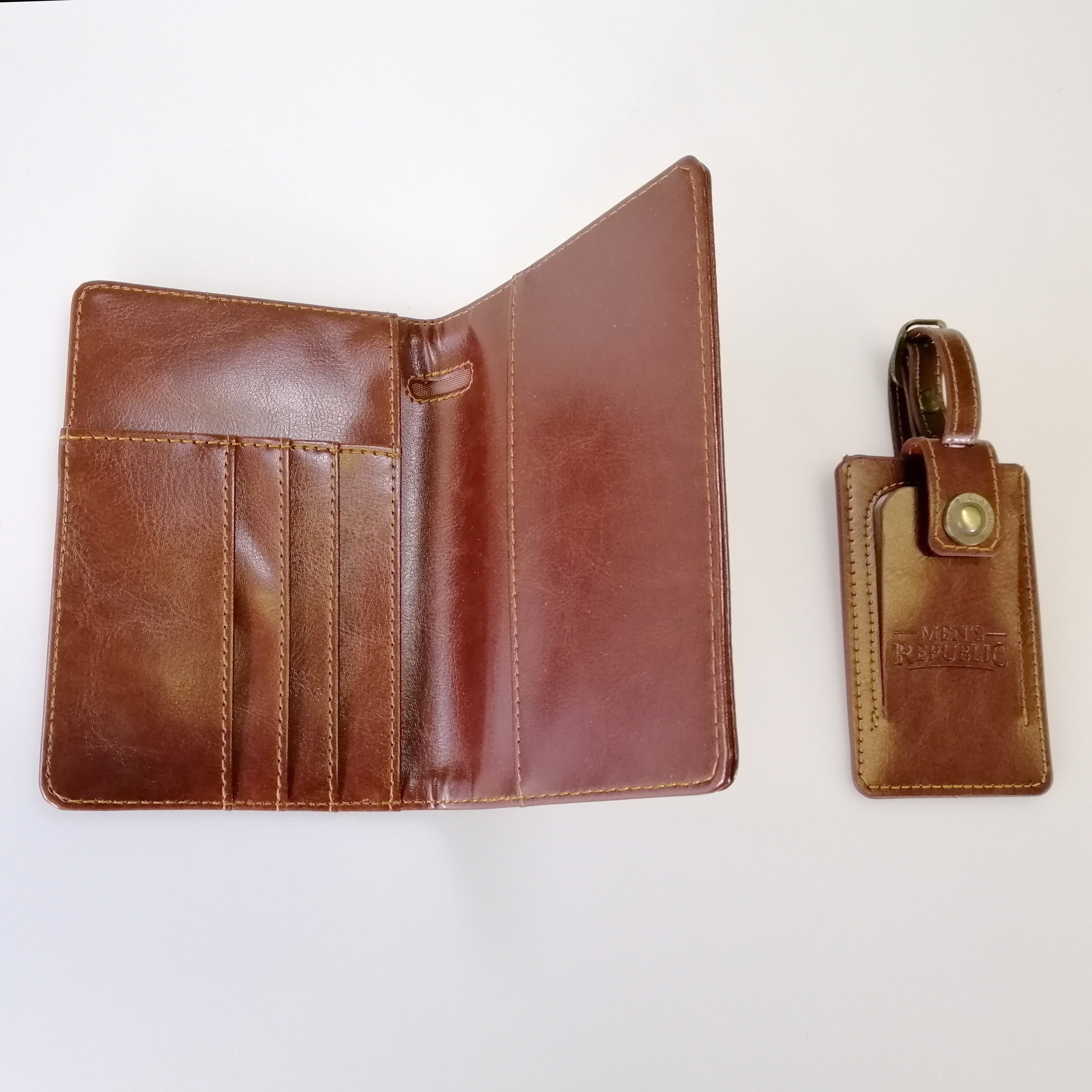 Men's Republic - Travel Wallet & Luggage Tag